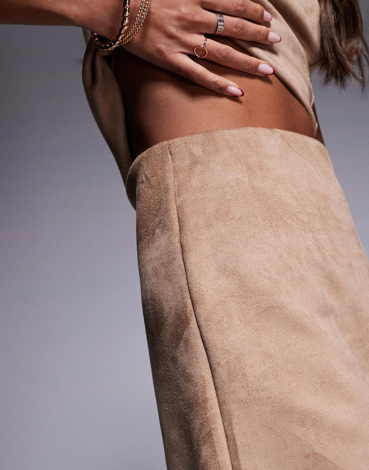 River Island suedette mini skirt in brown - ASOS Sample Sale EU Store