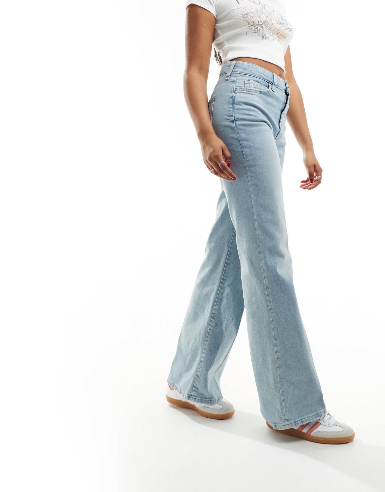 River Island wide leg jeans in light blue - ASOS Sample Sale EU Store