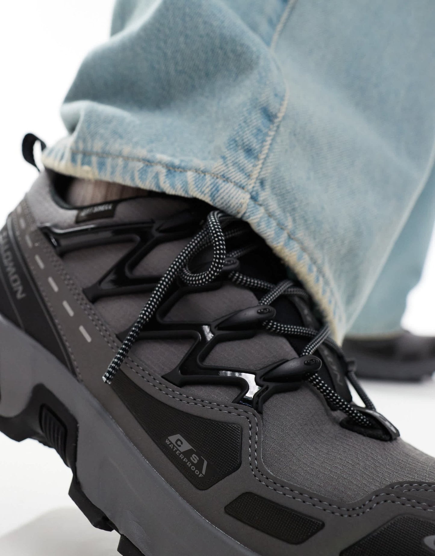 Salomon ACS + CSWP trainers in grey - ASOS Sample Sale EU Store