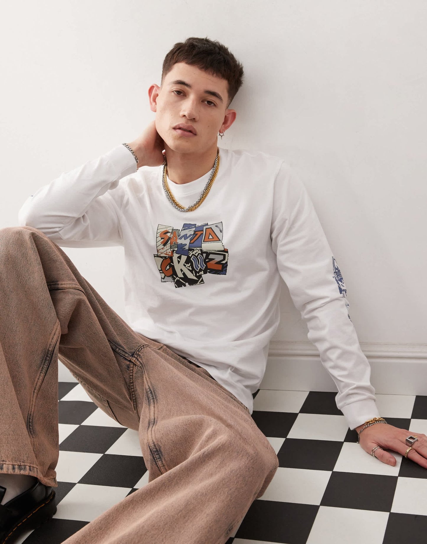Santa Cruz long sleeve t-shirt with logo chest and sleeve print - ASOS Sample Sale EU Store