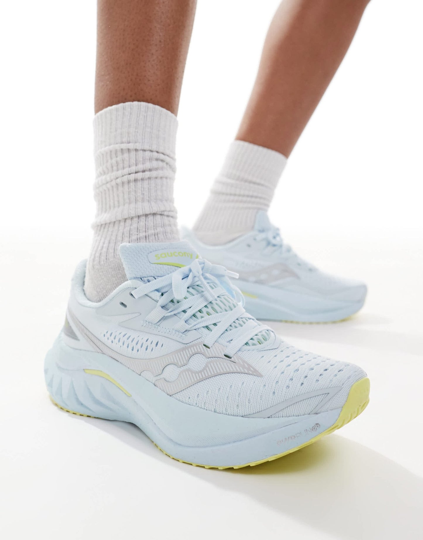 Saucony Endorphin Speed 4 fast & light trainers in ice melt - ASOS Sample Sale EU Store