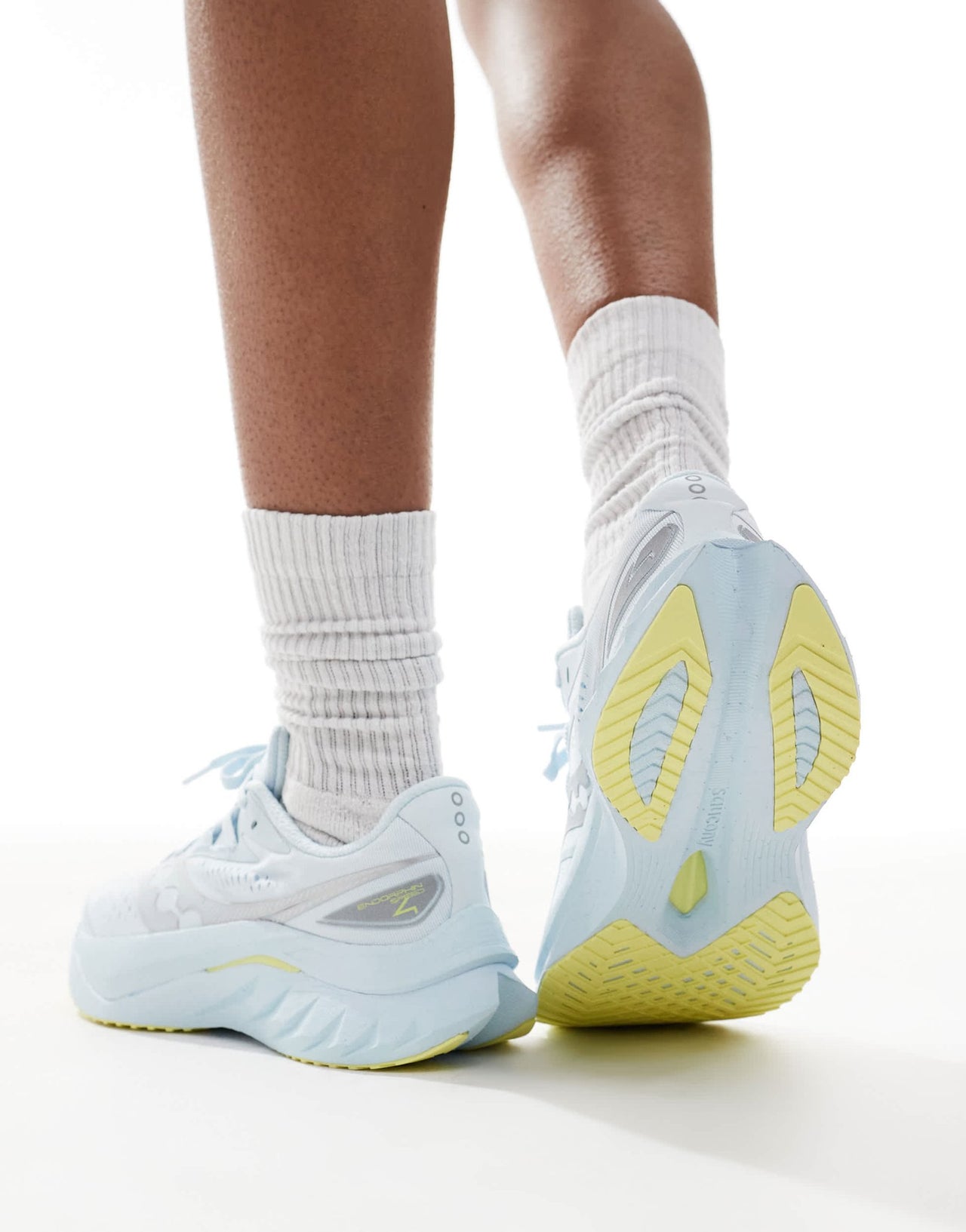 Saucony Endorphin Speed 4 fast & light trainers in ice melt - ASOS Sample Sale EU Store