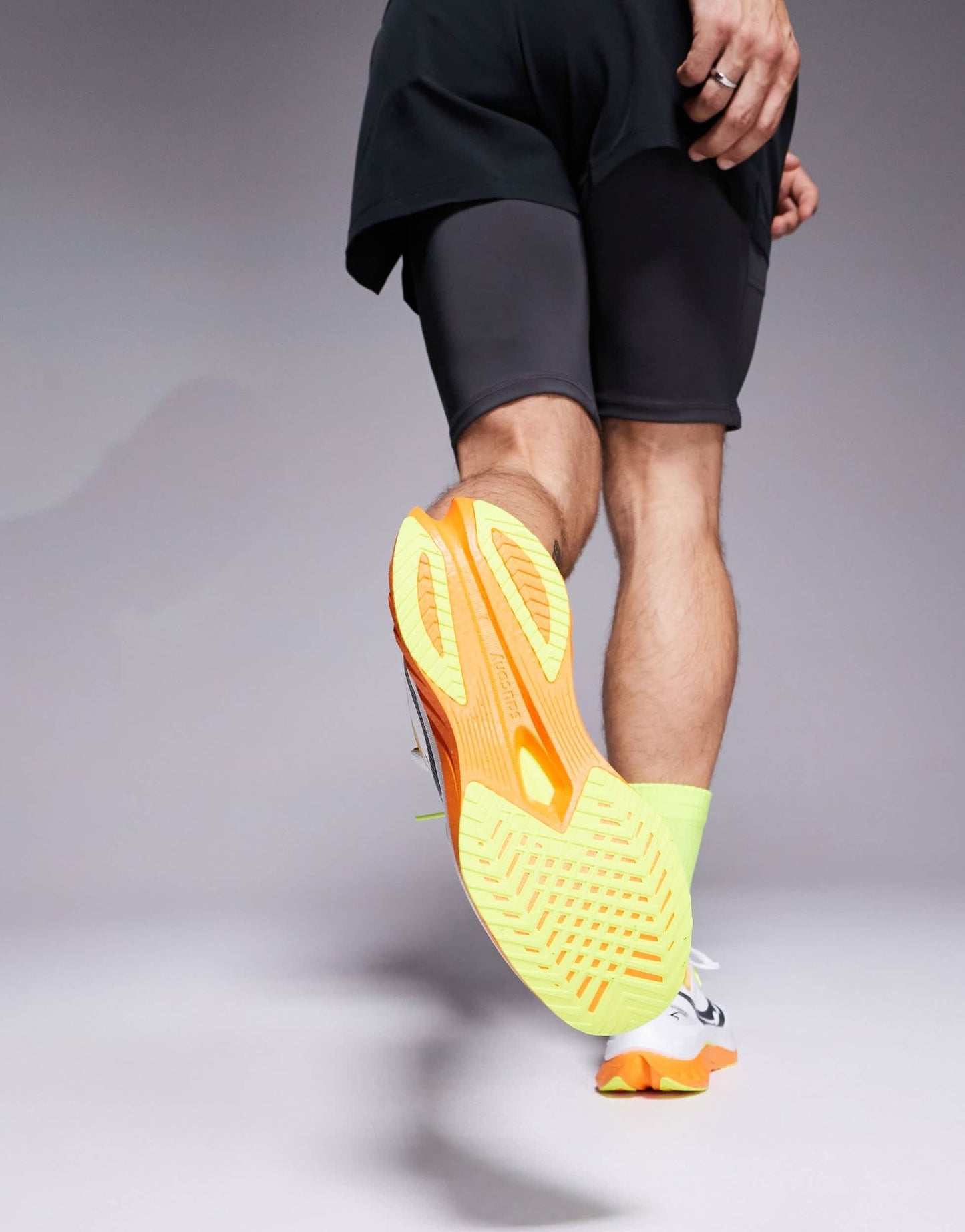 Saucony Endorphin Speed 4 running trainers in white and peel - ASOS Sample Sale EU Store