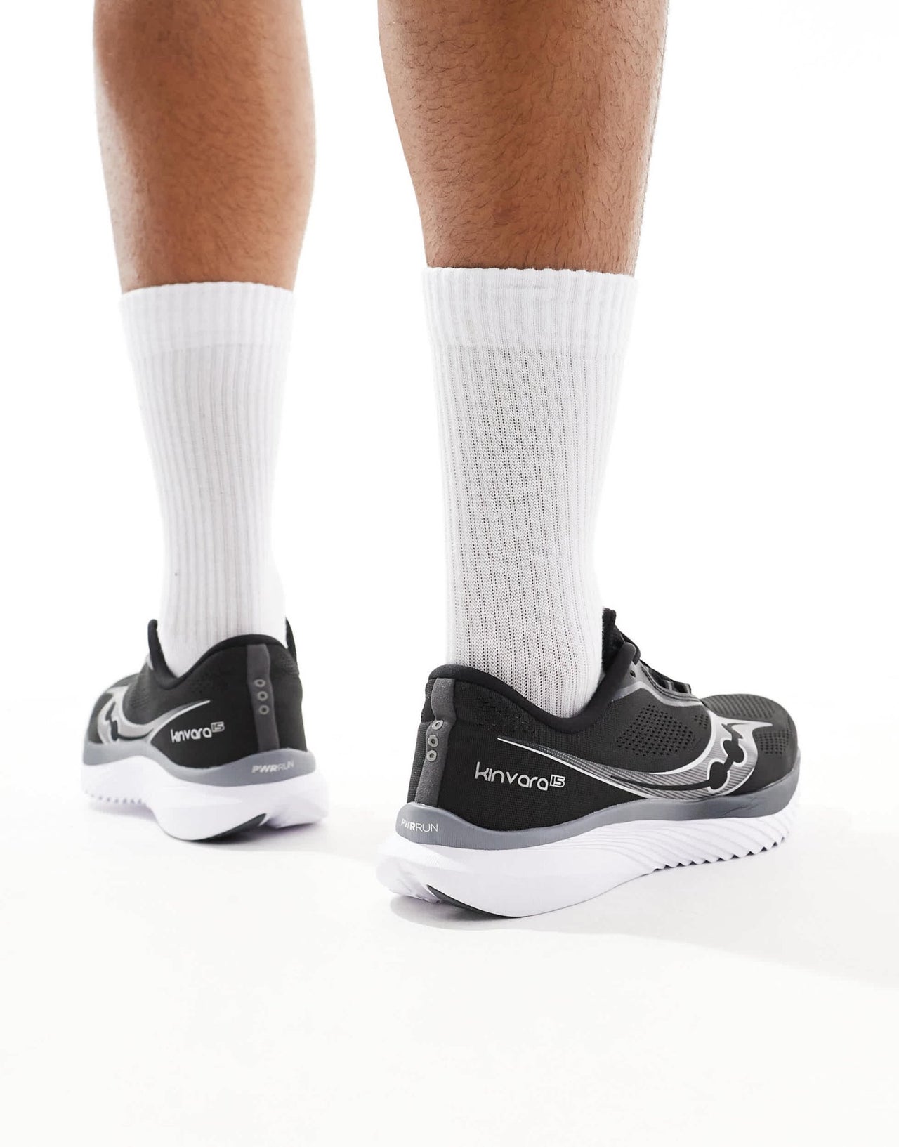 Saucony Kinvara 15 neutral running trainers in black and white - ASOS Sample Sale EU Store