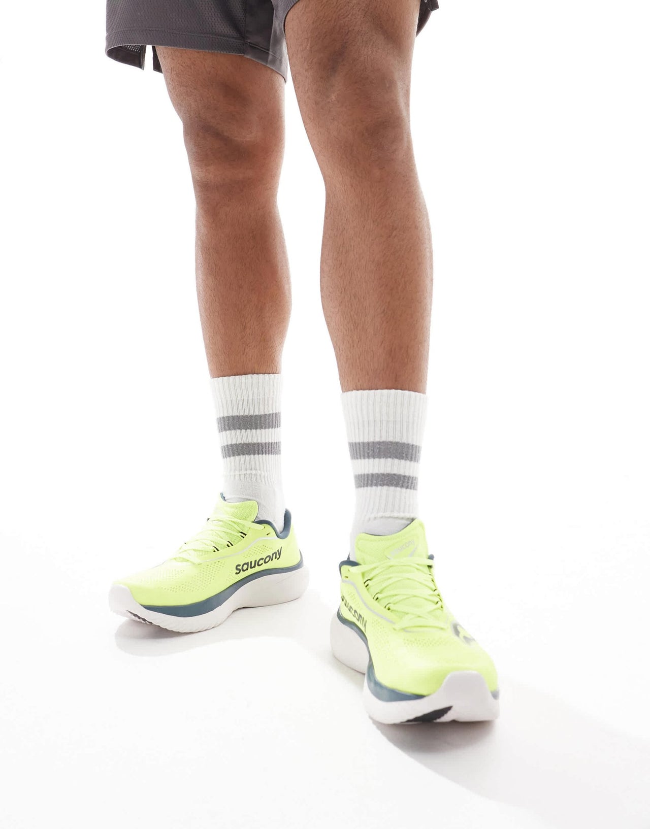 Saucony Kinvara 15 neutral running trainers in citron and navy - ASOS Sample Sale EU Store
