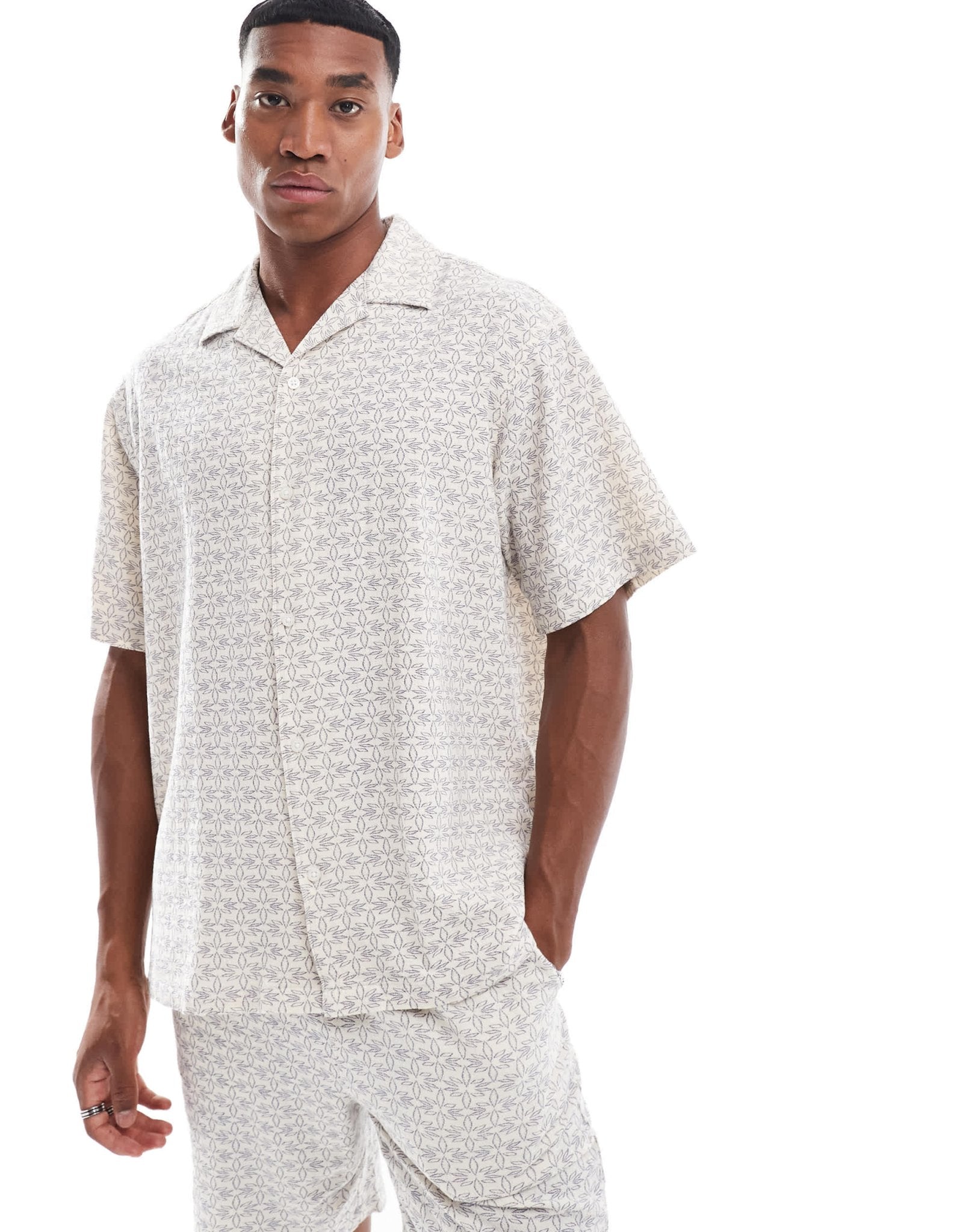 Selected revere collar crinkle shirt with all over print in cream and navy - ASOS Sample Sale EU Store