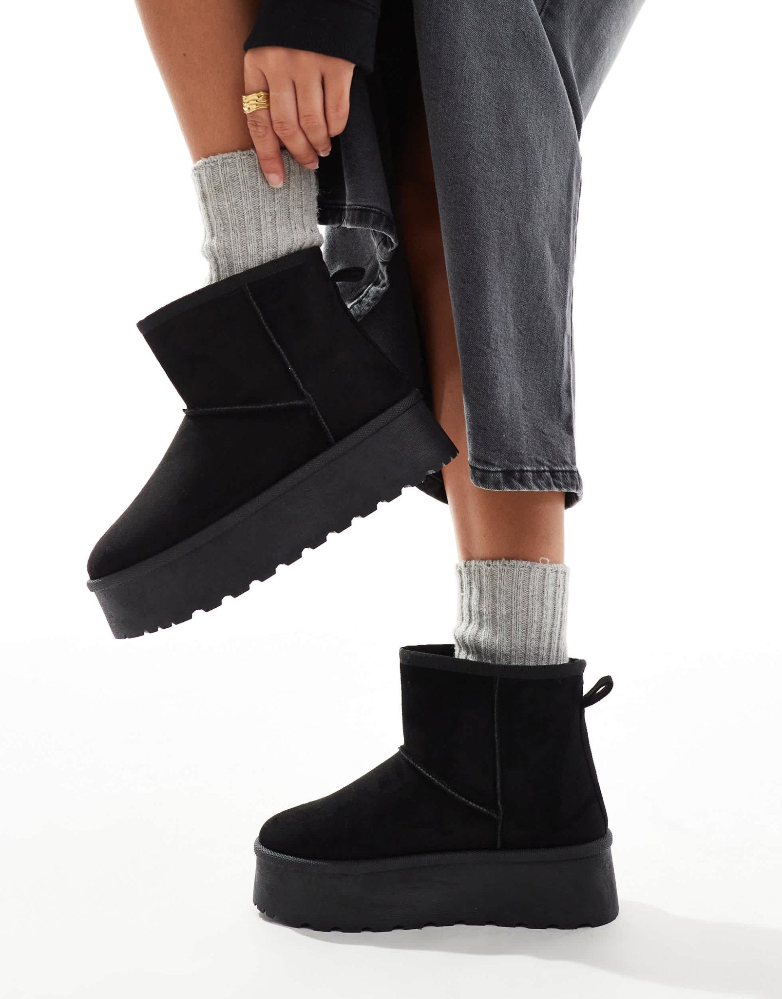 SEQWL flatform boots in black - ASOS Sample Sale EU Store