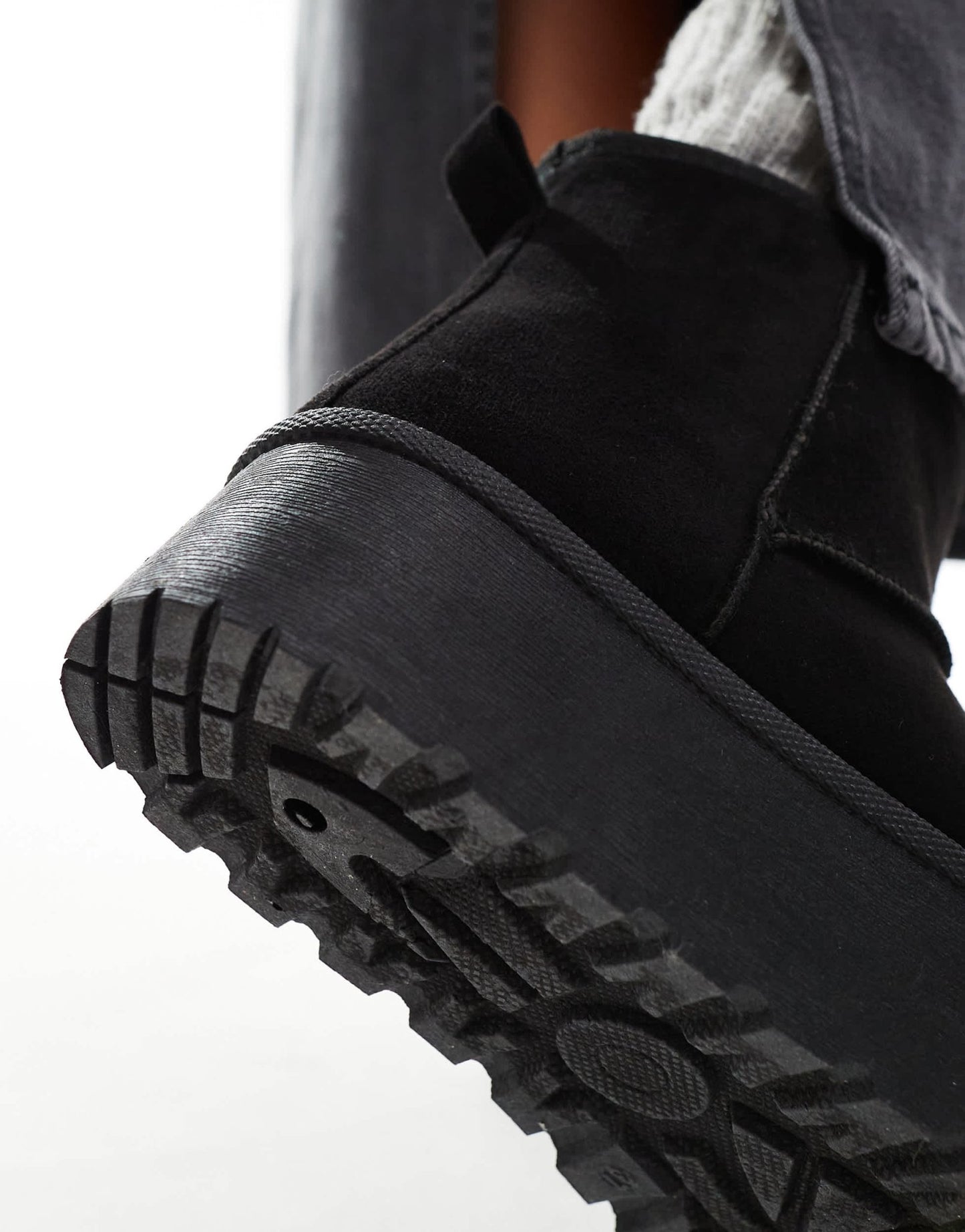SEQWL flatform boots in black - ASOS Sample Sale EU Store