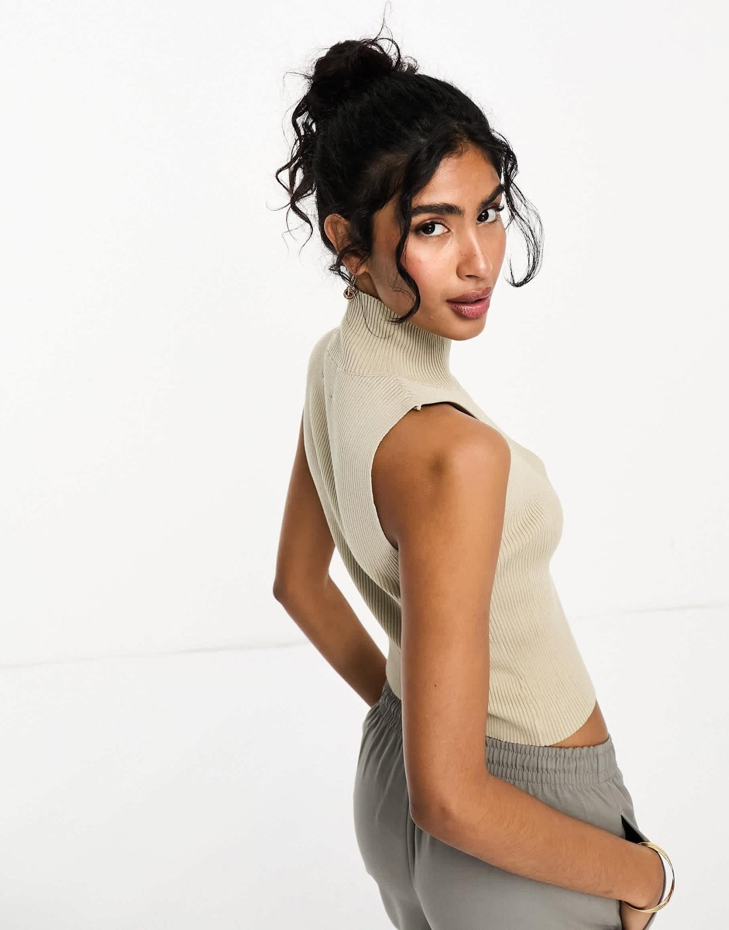 Sixth June knit crop top in beige - ASOS Sample Sale EU Store