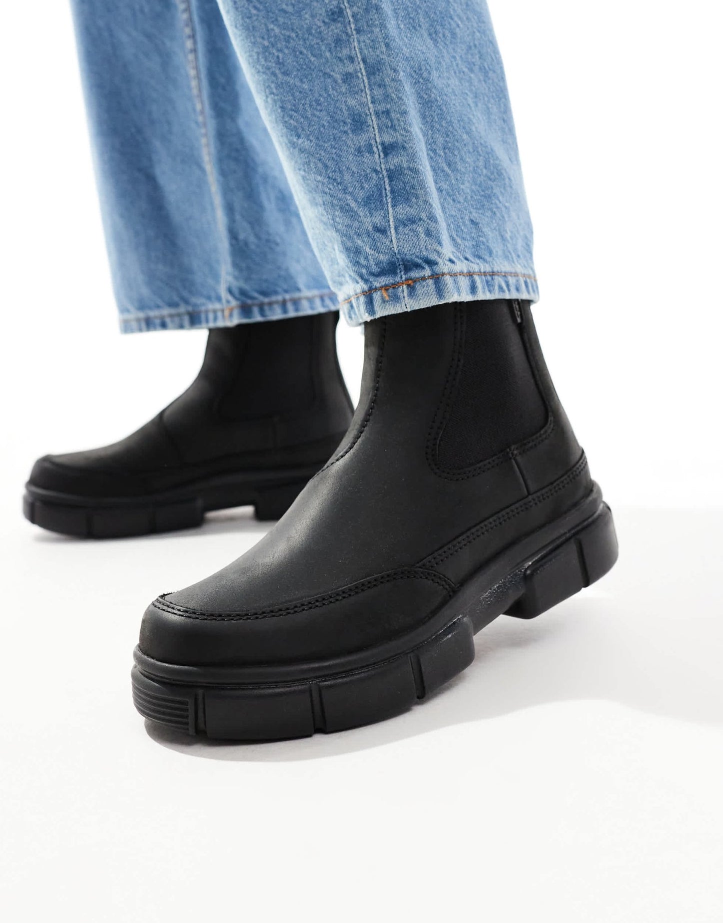 Sorel Explorer STRT suede chelsea boots in black - ASOS Sample Sale EU Store