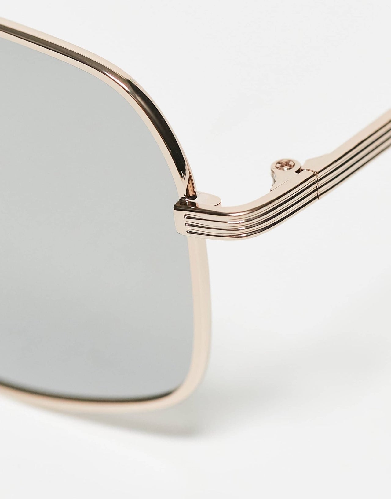 South Beach aviator metal sunglasses with polaroid lenses in silver - ASOS Sample Sale EU Store
