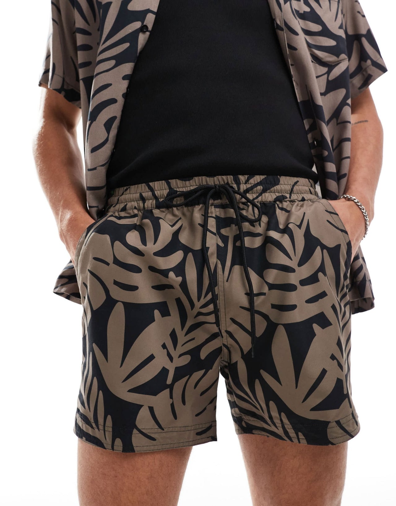 South Beach palm leaf beach short co - ord in black and beige - ASOS Sample Sale EU Store