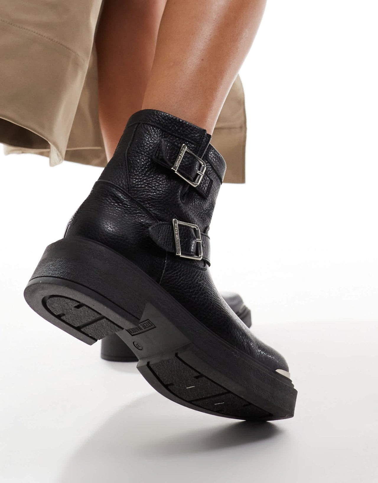 Steve Madden Choice Buckle Ankle Boot in Black Leather - ASOS Sample Sale EU Store