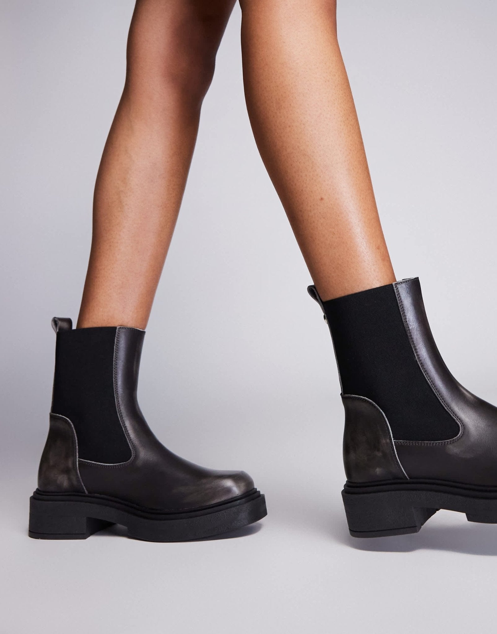 Steve Madden Churro Chelsea Ankle Boot in Dark Grey Leather - ASOS Sample Sale EU Store