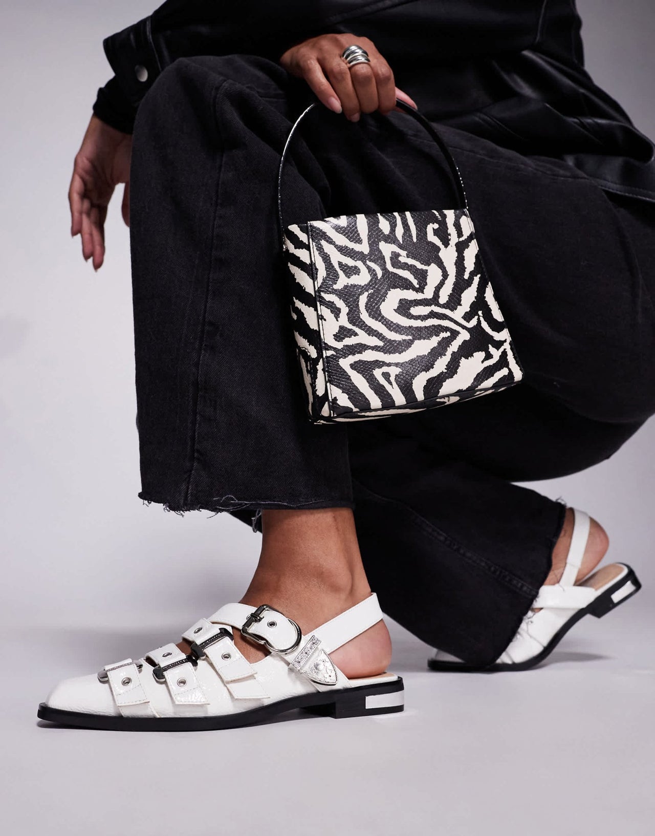 Steve Madden Gari buckle shoe in white - ASOS Sample Sale EU Store