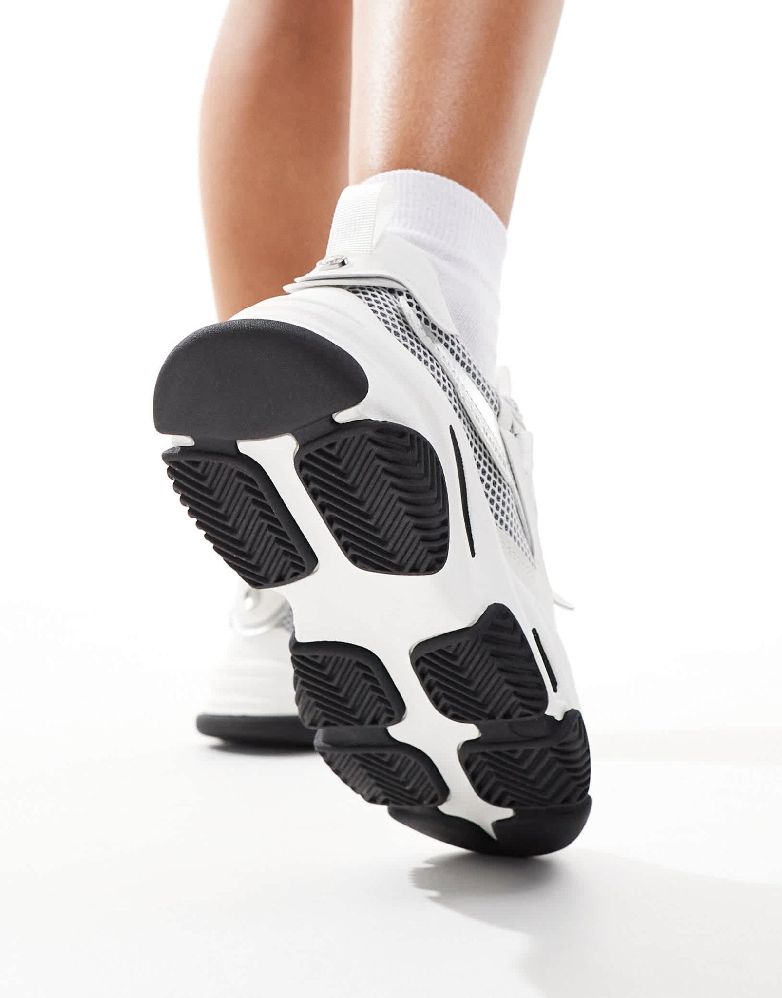 Steve Madden Possesion - E chunky trainers in white with silver metallic - ASOS Sample Sale EU Store