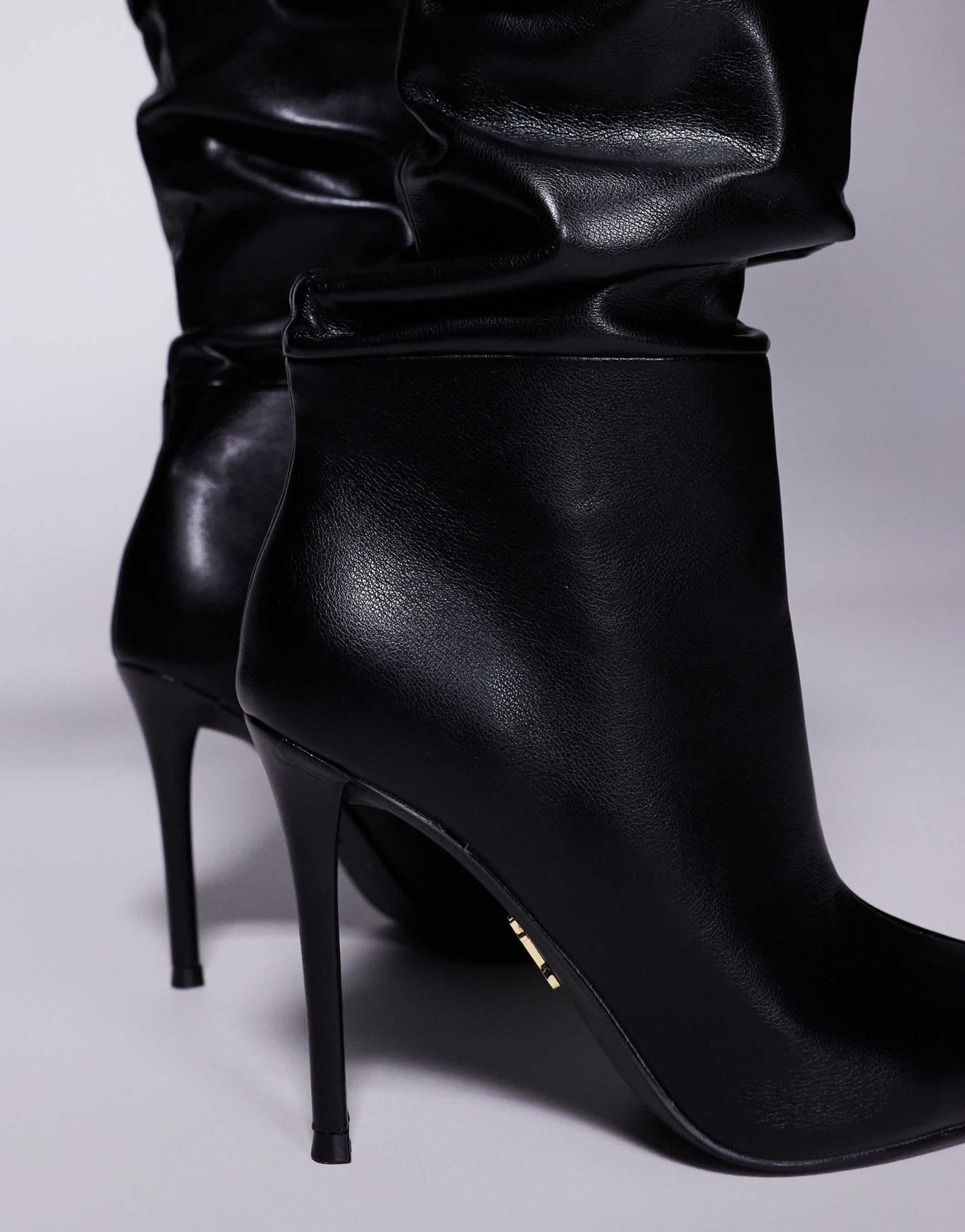 Steve Madden Schmooze pointed stiletto heel knee boots in black - ASOS Sample Sale EU Store