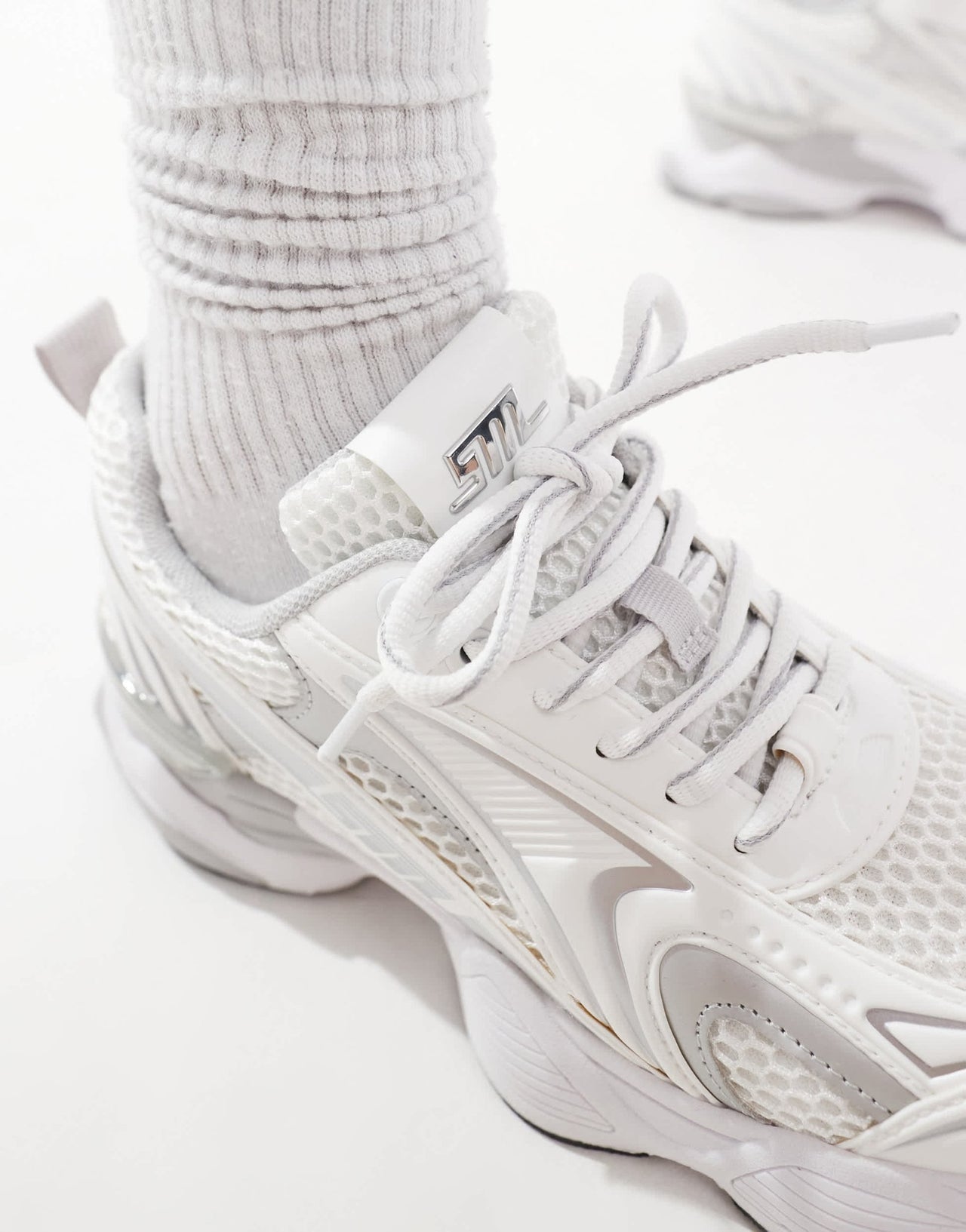 Steve Madden Speedster - E Trainers in White - ASOS Sample Sale EU Store