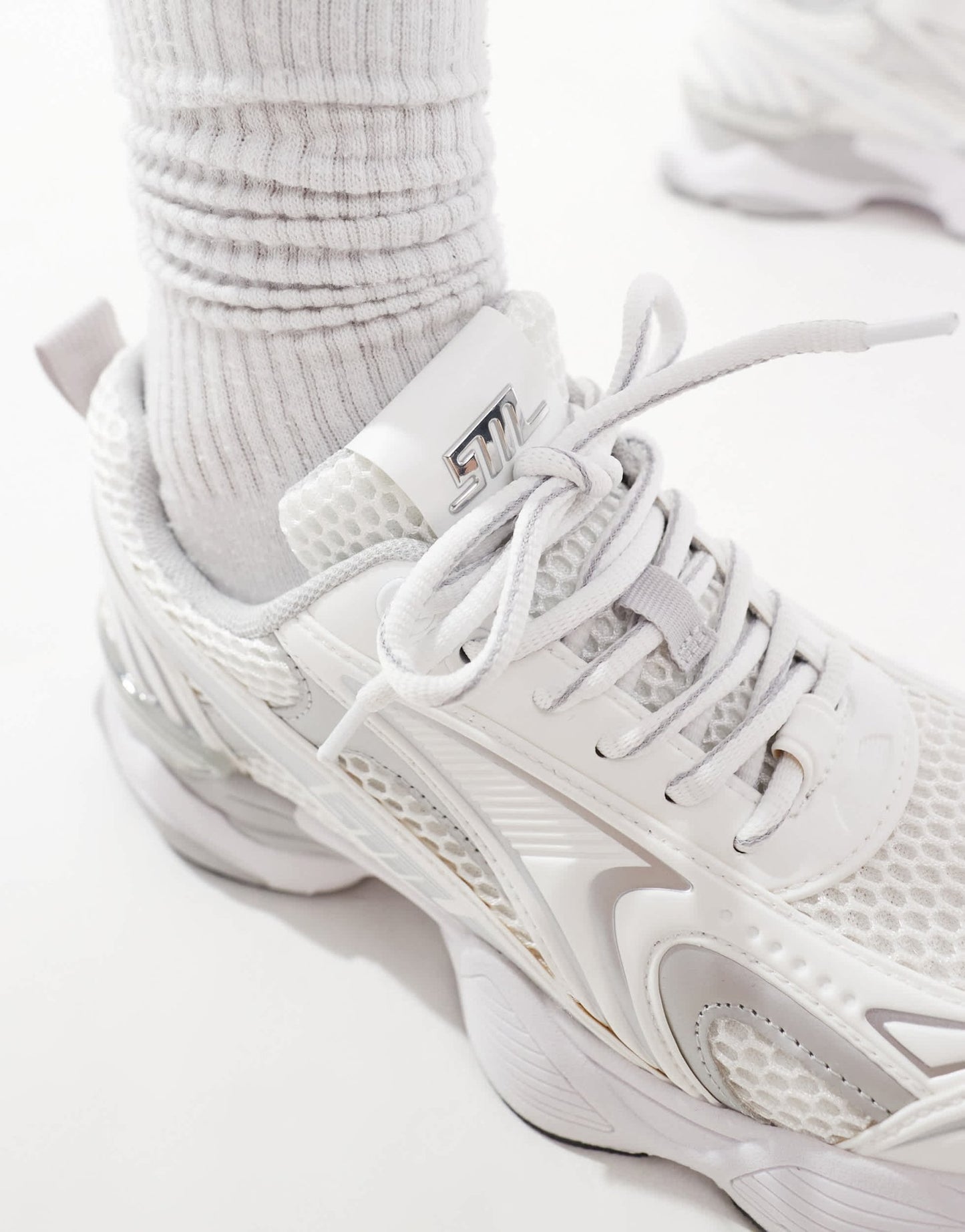 Steve Madden Speedster - E Trainers in White - ASOS Sample Sale EU Store
