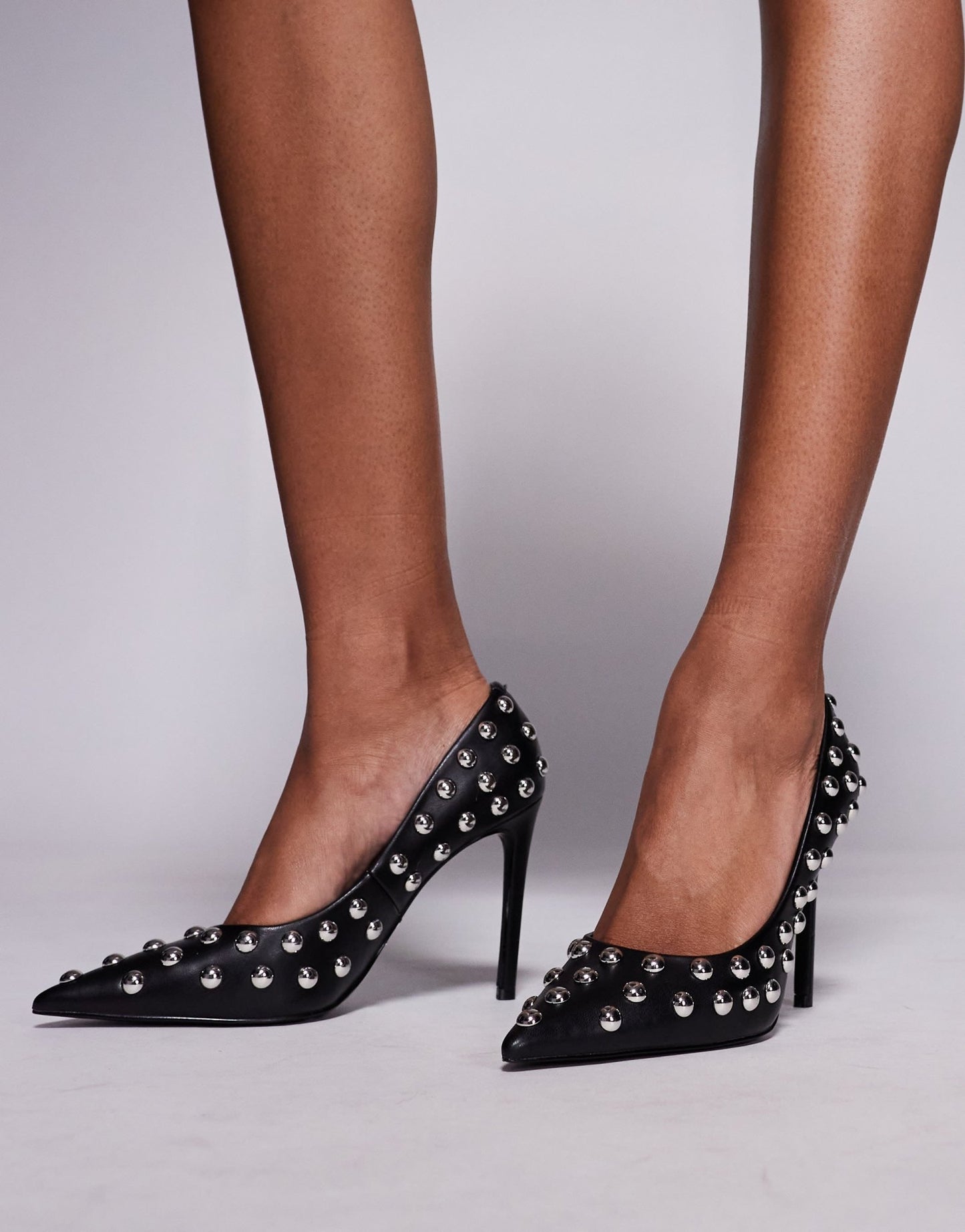Steve Madden Thrives - S pointed court shoes with dome studs in black - ASOS Sample Sale EU Store