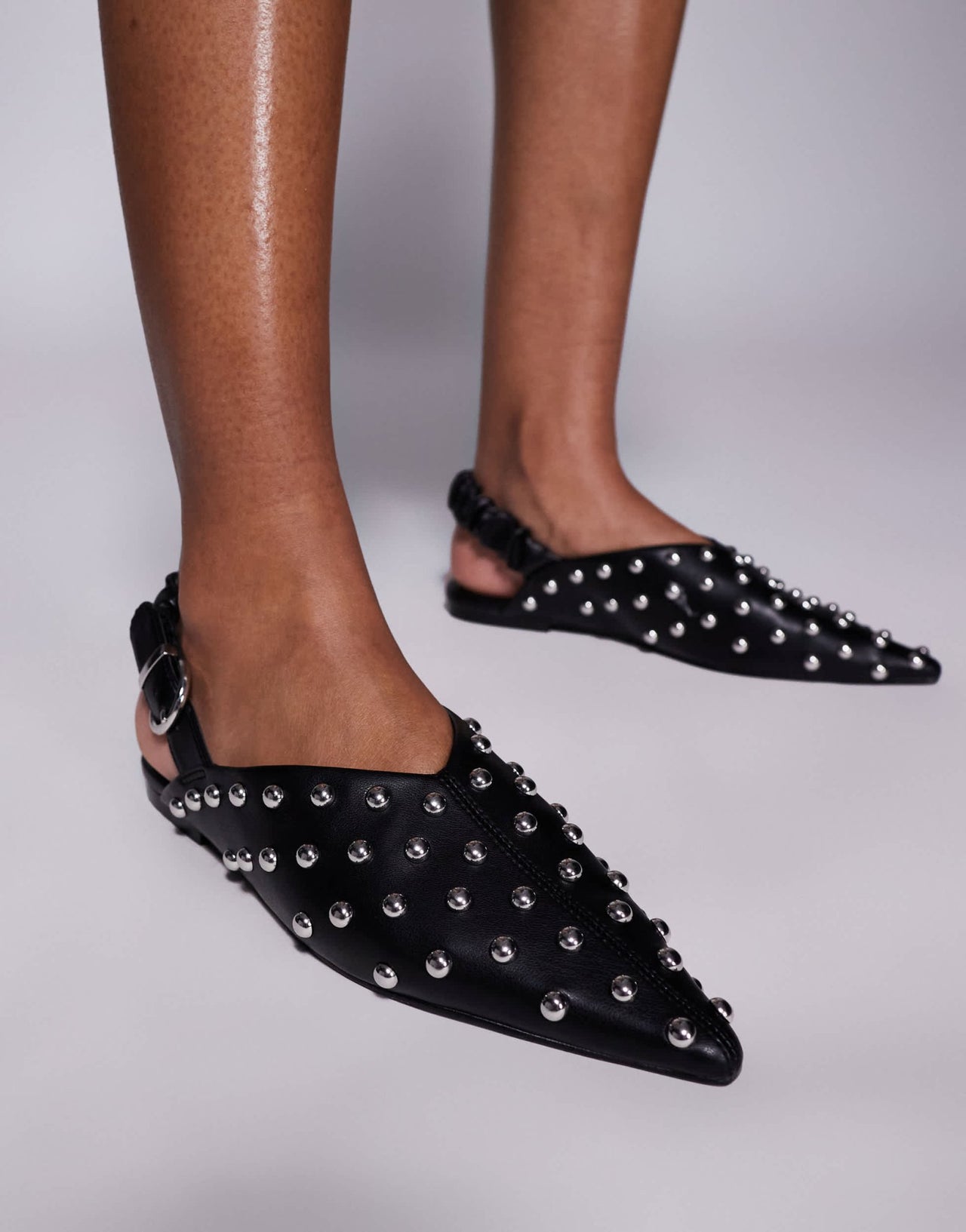 Steve Madden Zeta - s slingback studded shoe in black - ASOS Sample Sale EU Store