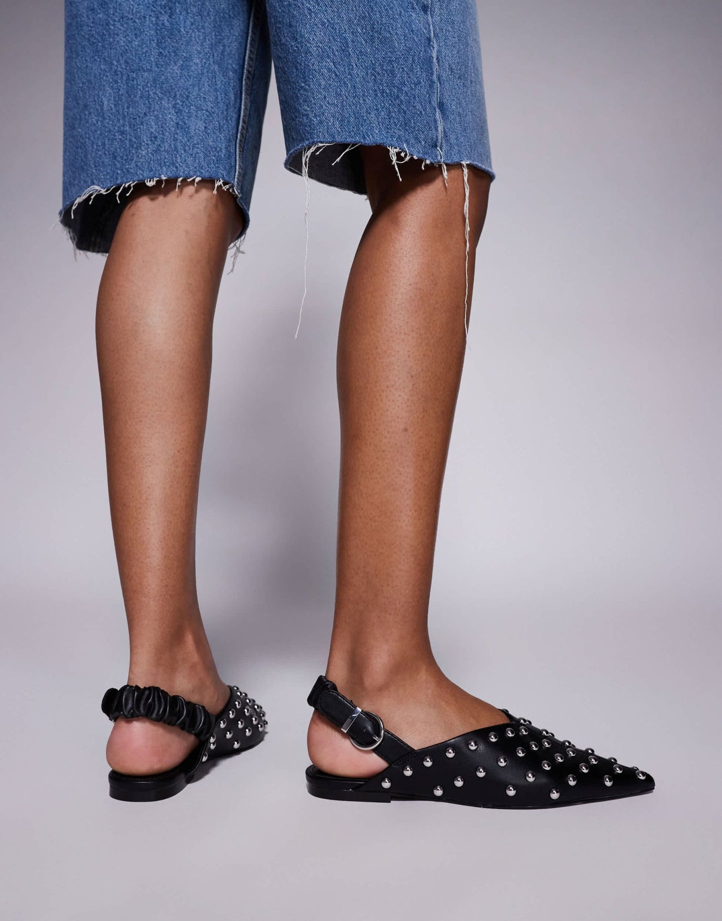 Steve Madden Zeta - s slingback studded shoe in black - ASOS Sample Sale EU Store