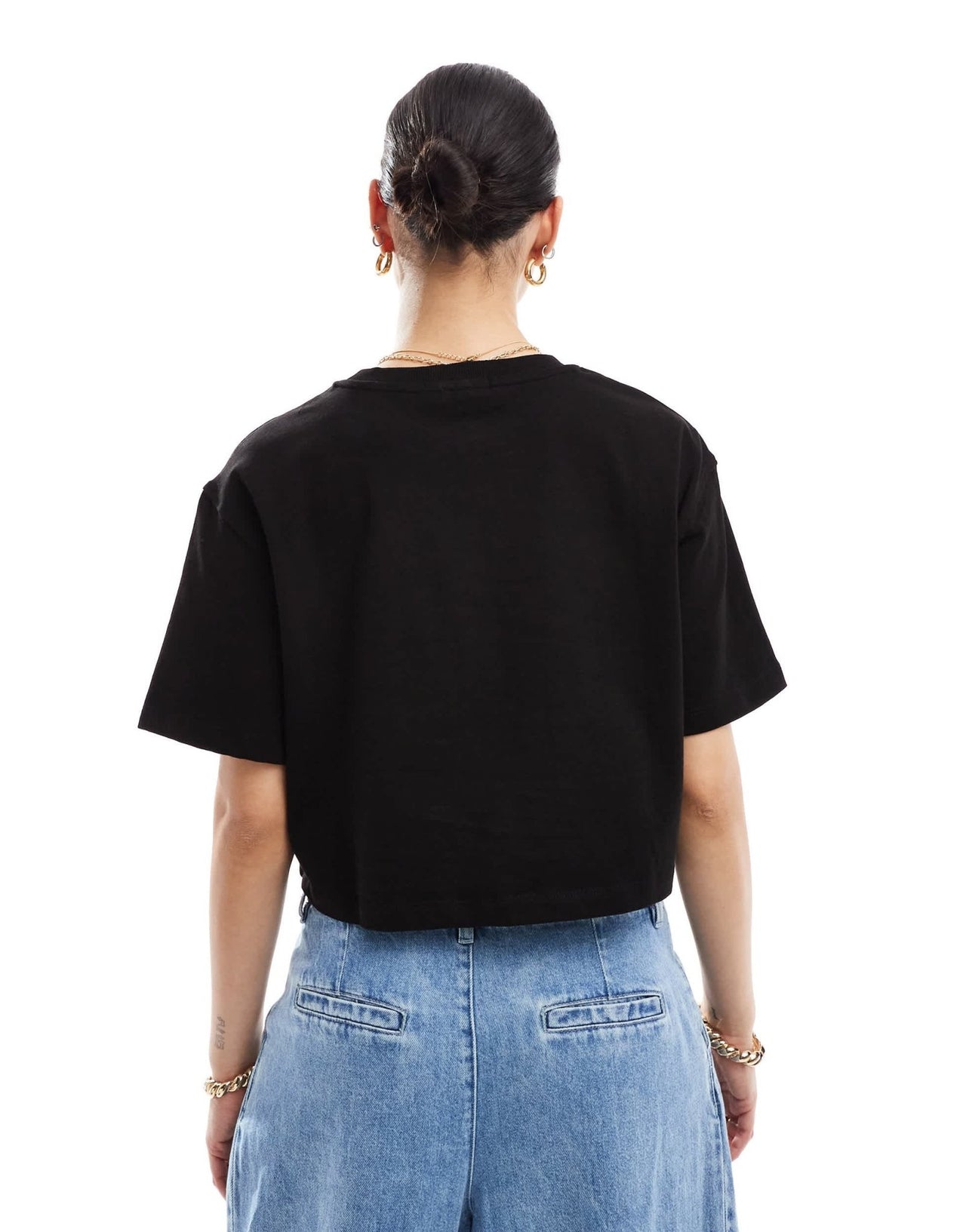 Stradivarius basic tee in black - ASOS Sample Sale EU Store