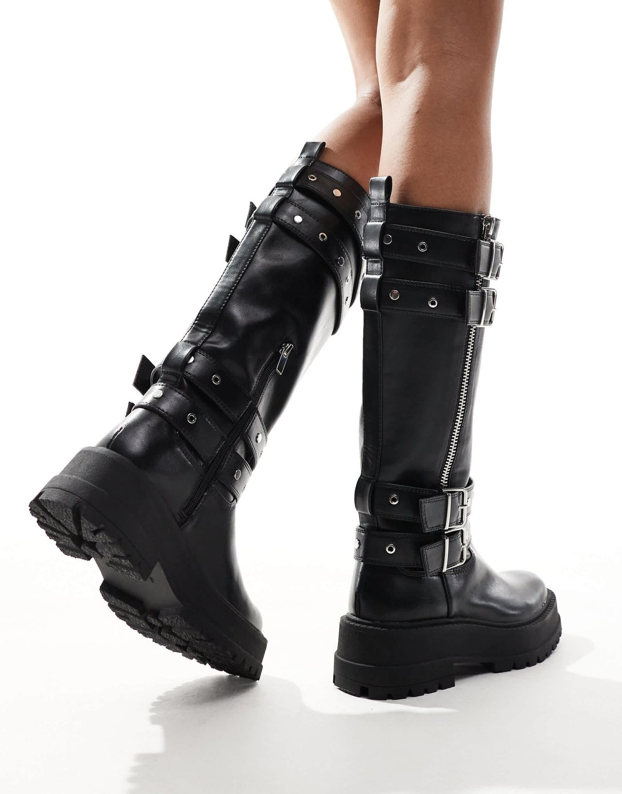 Stradivarius buckle detail chunky flat knee high boot in black - ASOS Sample Sale EU Store