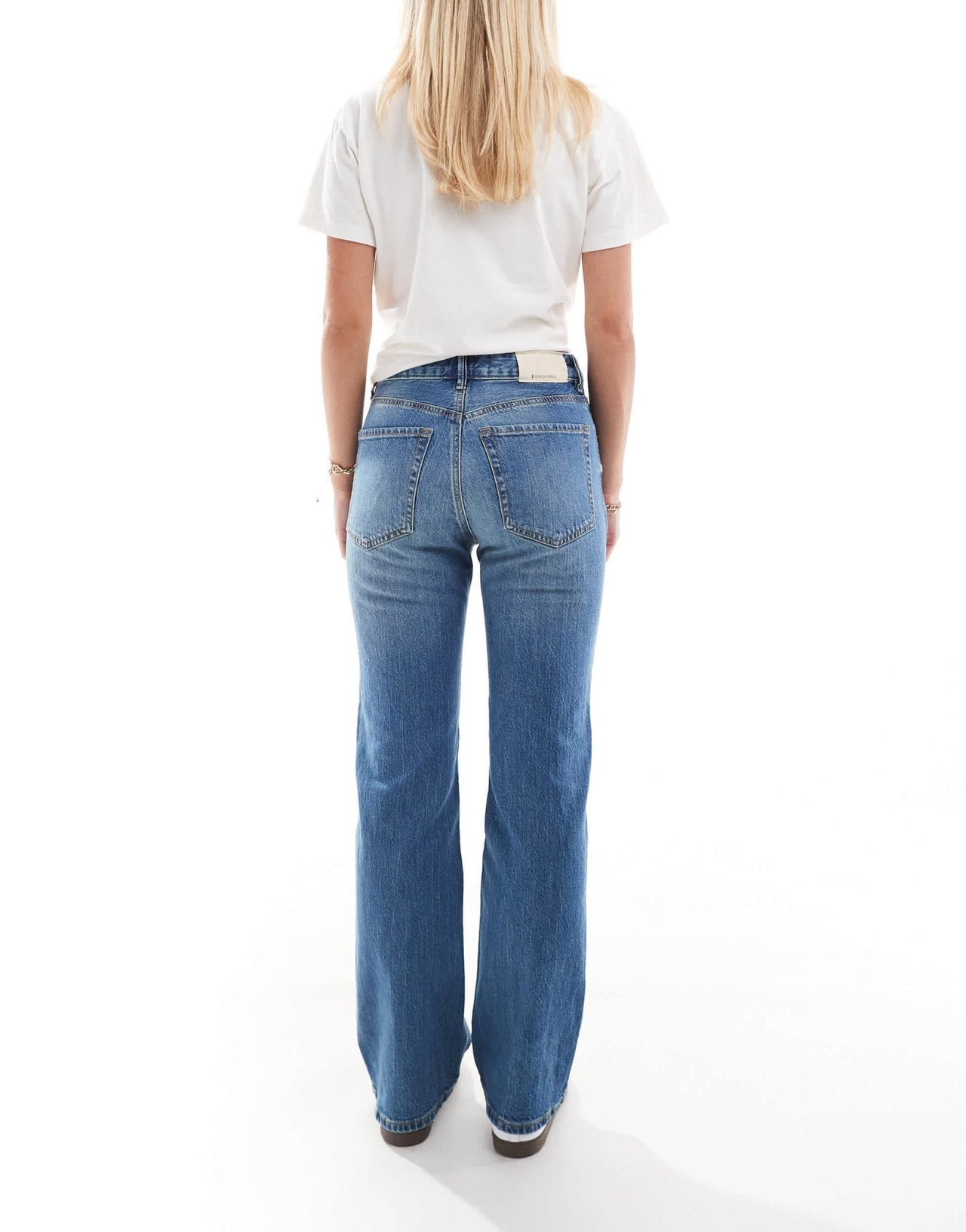 Stradivarius D98 Petite straight leg jeans in vintage wash - ASOS Sample Sale EU Store