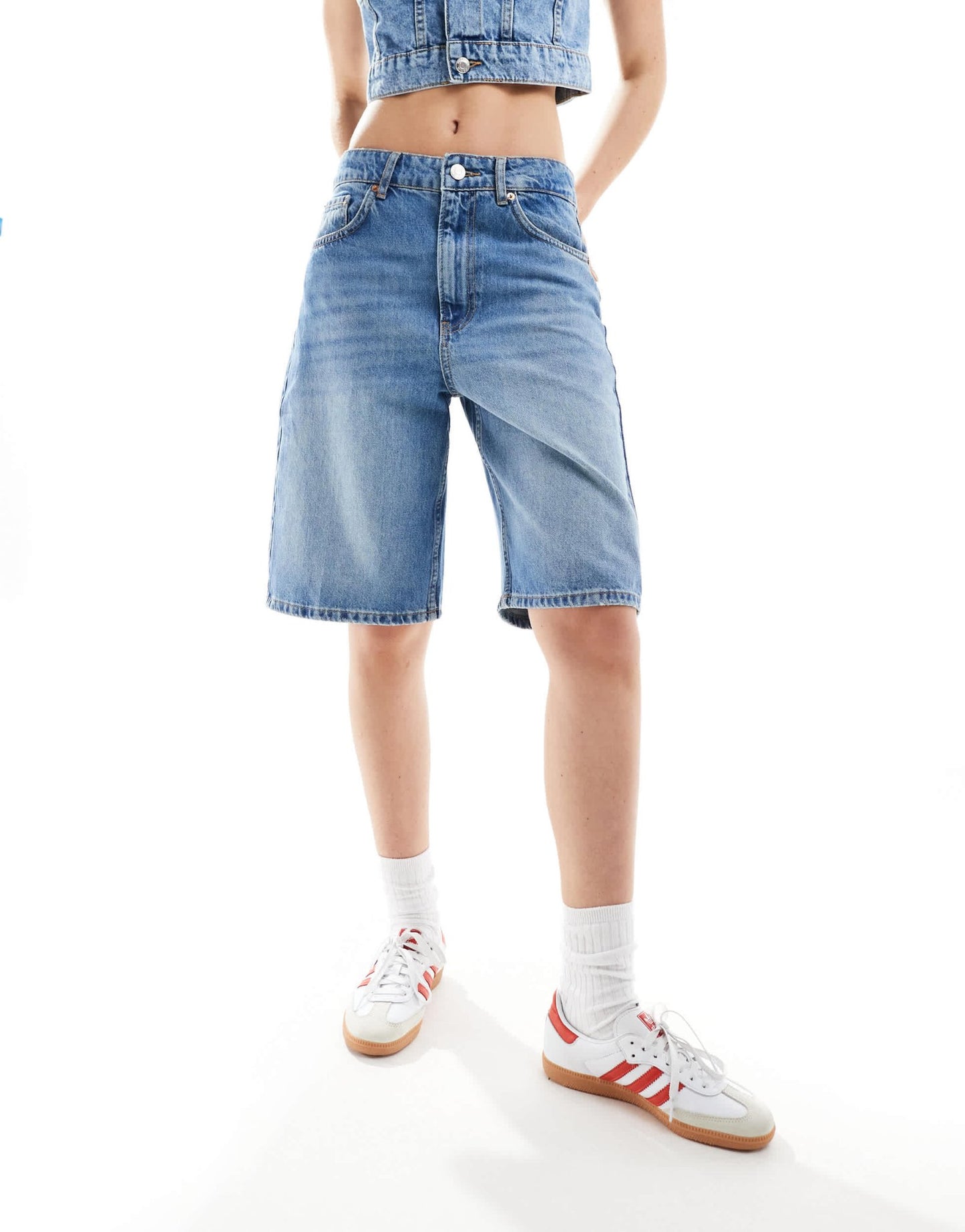 Stradivarius denim jort in medium blue - ASOS Sample Sale EU Store