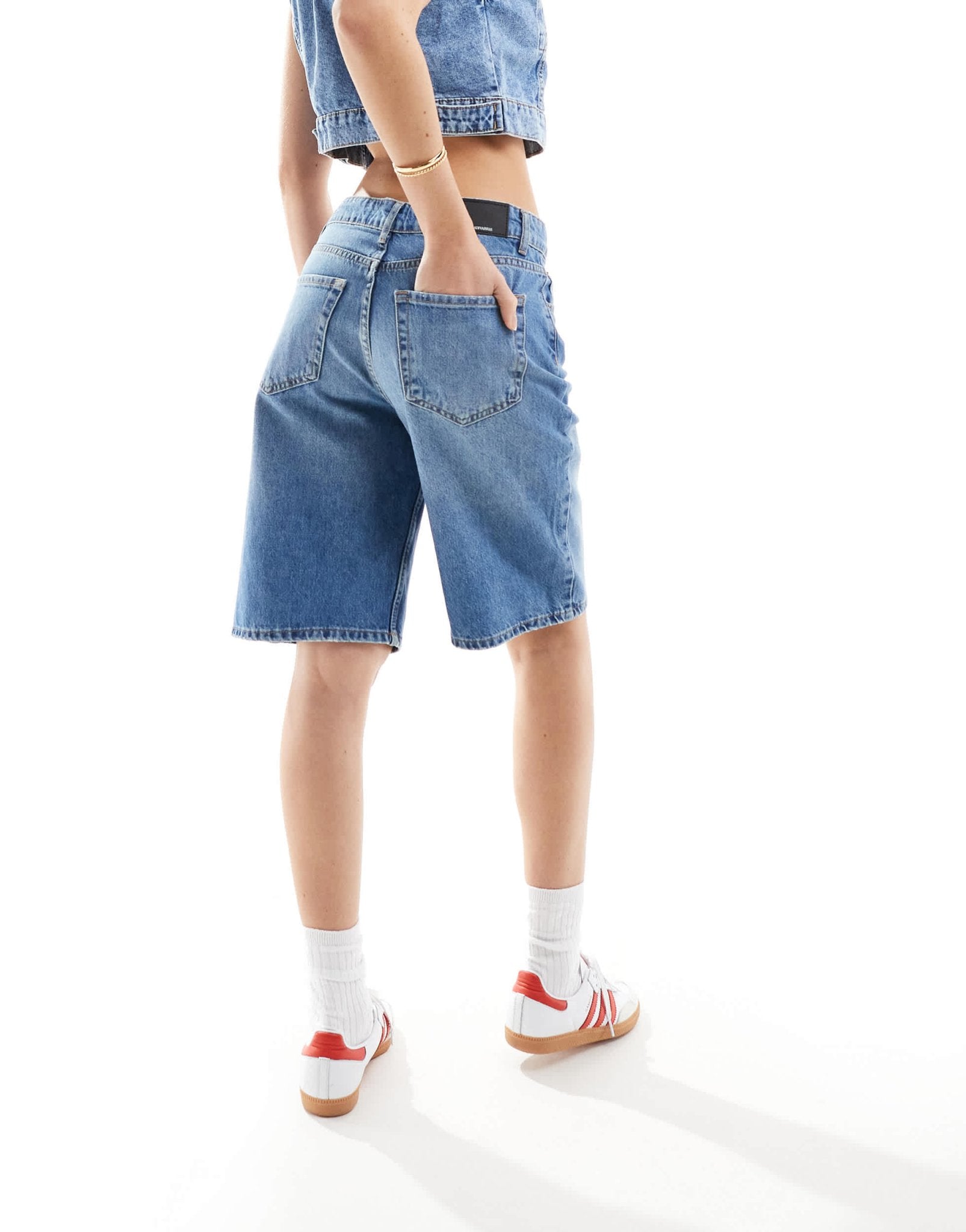 Stradivarius denim jort in medium blue - ASOS Sample Sale EU Store