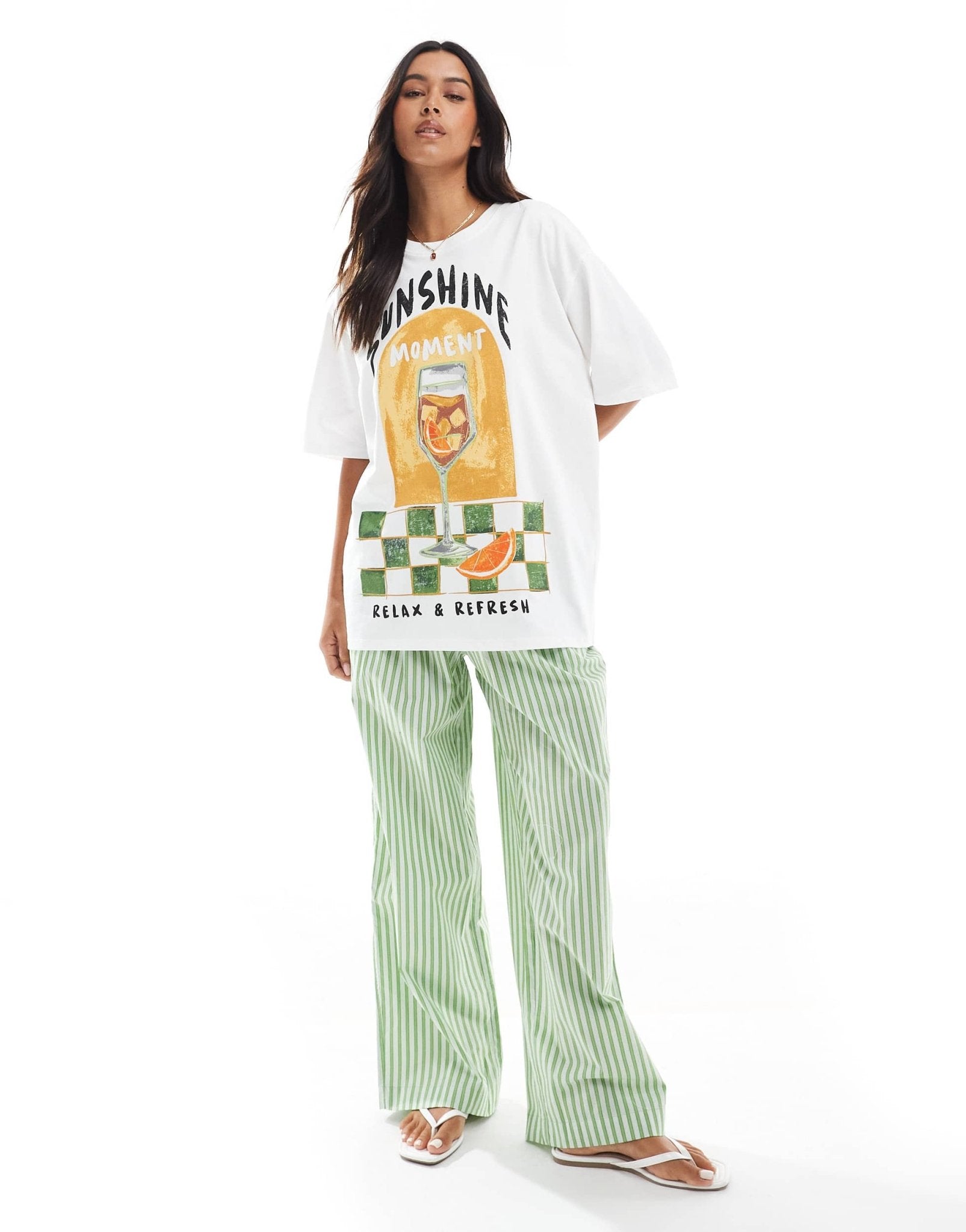 Stradivarius oversized t-shirt in sunshine print - ASOS Sample Sale EU Store