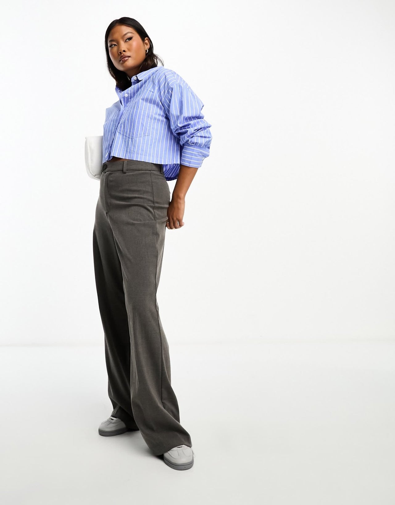 Stradivarius Petite tailored straight trouser in dark grey - ASOS Sample Sale EU Store