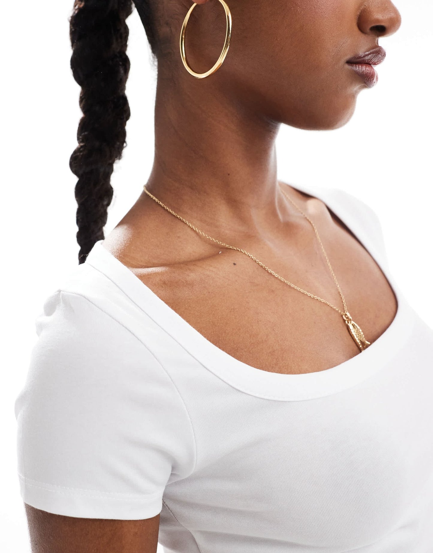 Stradivarius square neck t-shirt in white - ASOS Sample Sale EU Store
