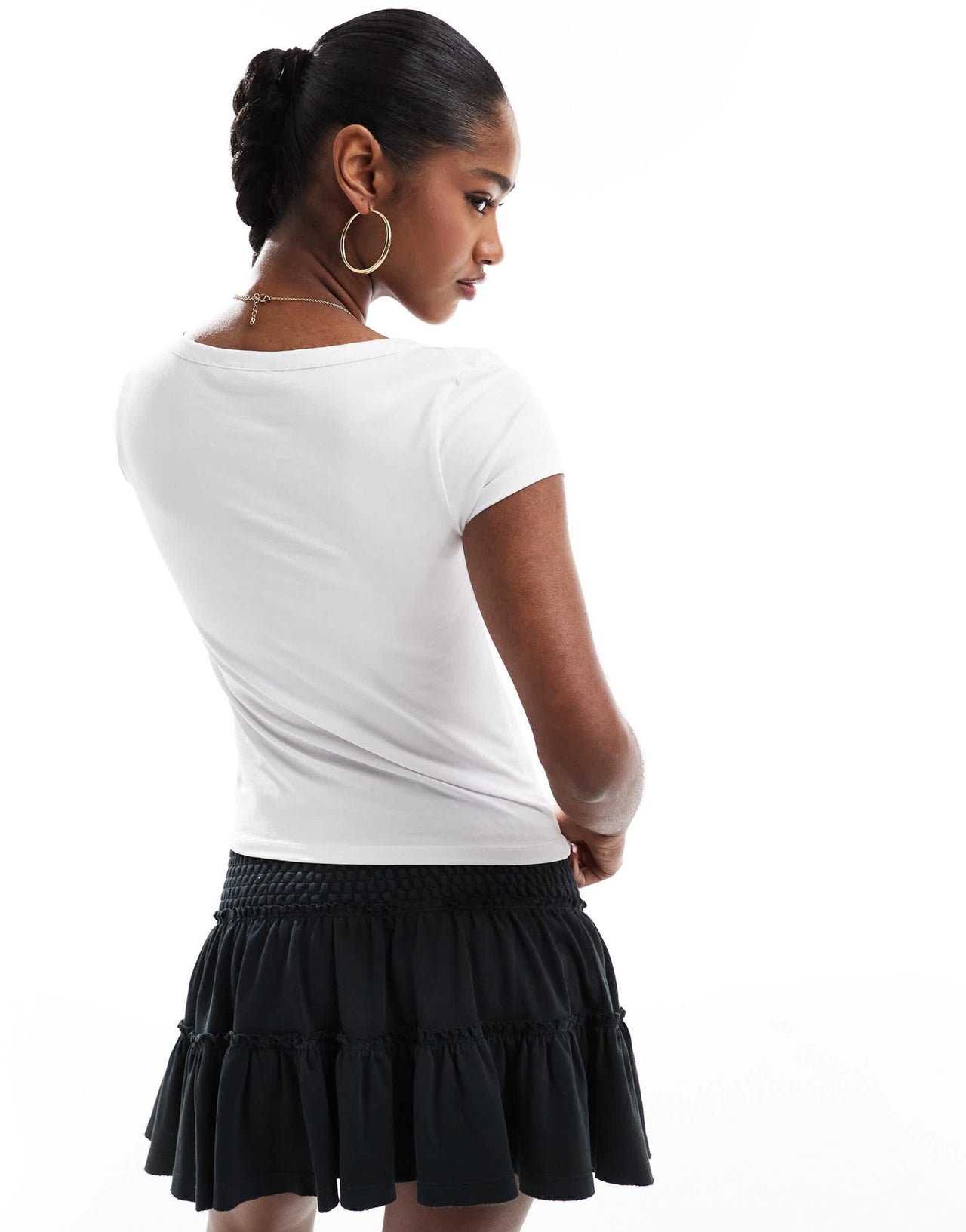 Stradivarius square neck t-shirt in white - ASOS Sample Sale EU Store