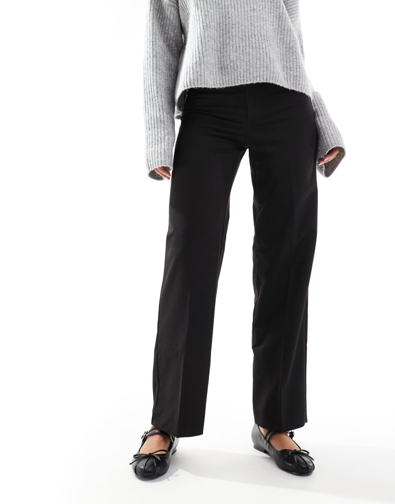 Stradivarius tailored straight slim leg trouser in black - ASOS Sample Sale EU Store