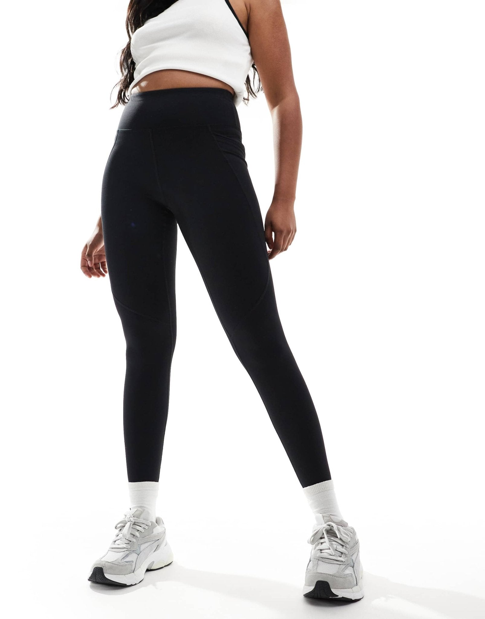 TALA Skinluxe high waisted side pocket leggings in black - ASOS Sample Sale EU Store
