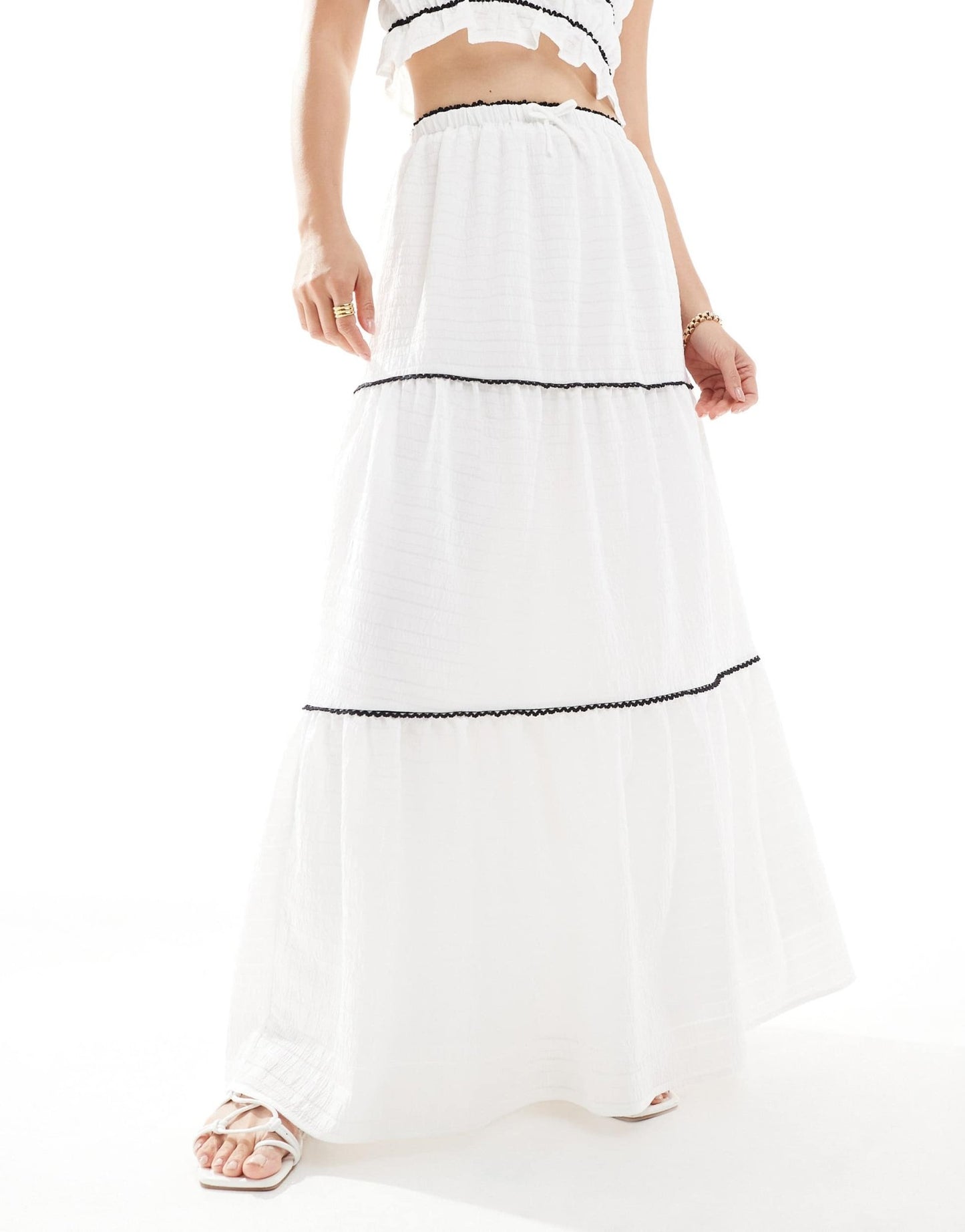 The Frolic exclusive tiered contrast lace trim beach maxi skirt co - ord in mono - ASOS Sample Sale EU Store
