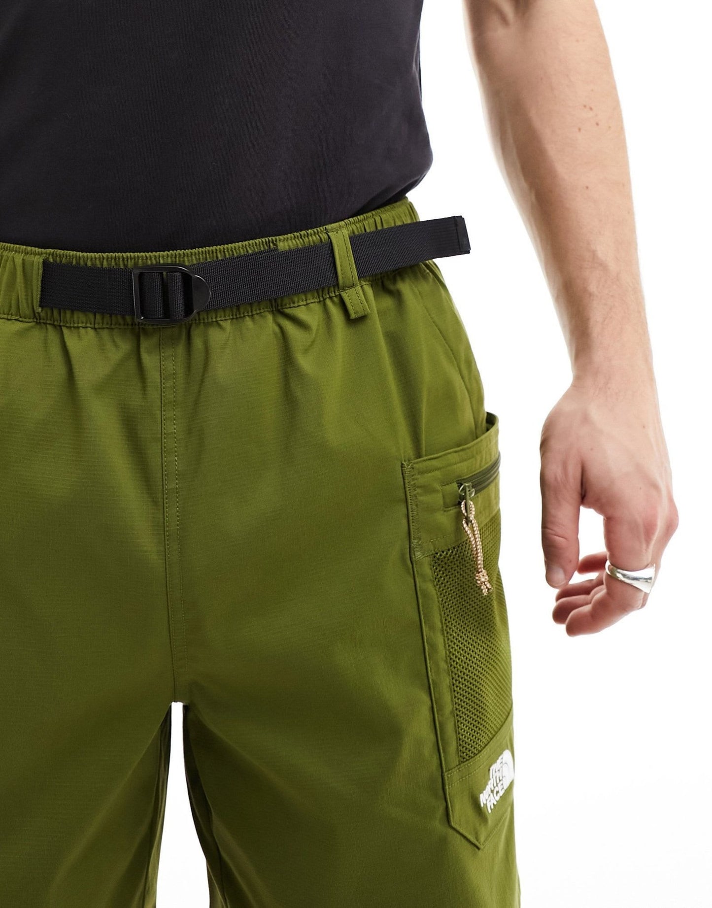 The North Face Class V Pathfinder belted shorts in khaki - ASOS Sample Sale EU Store