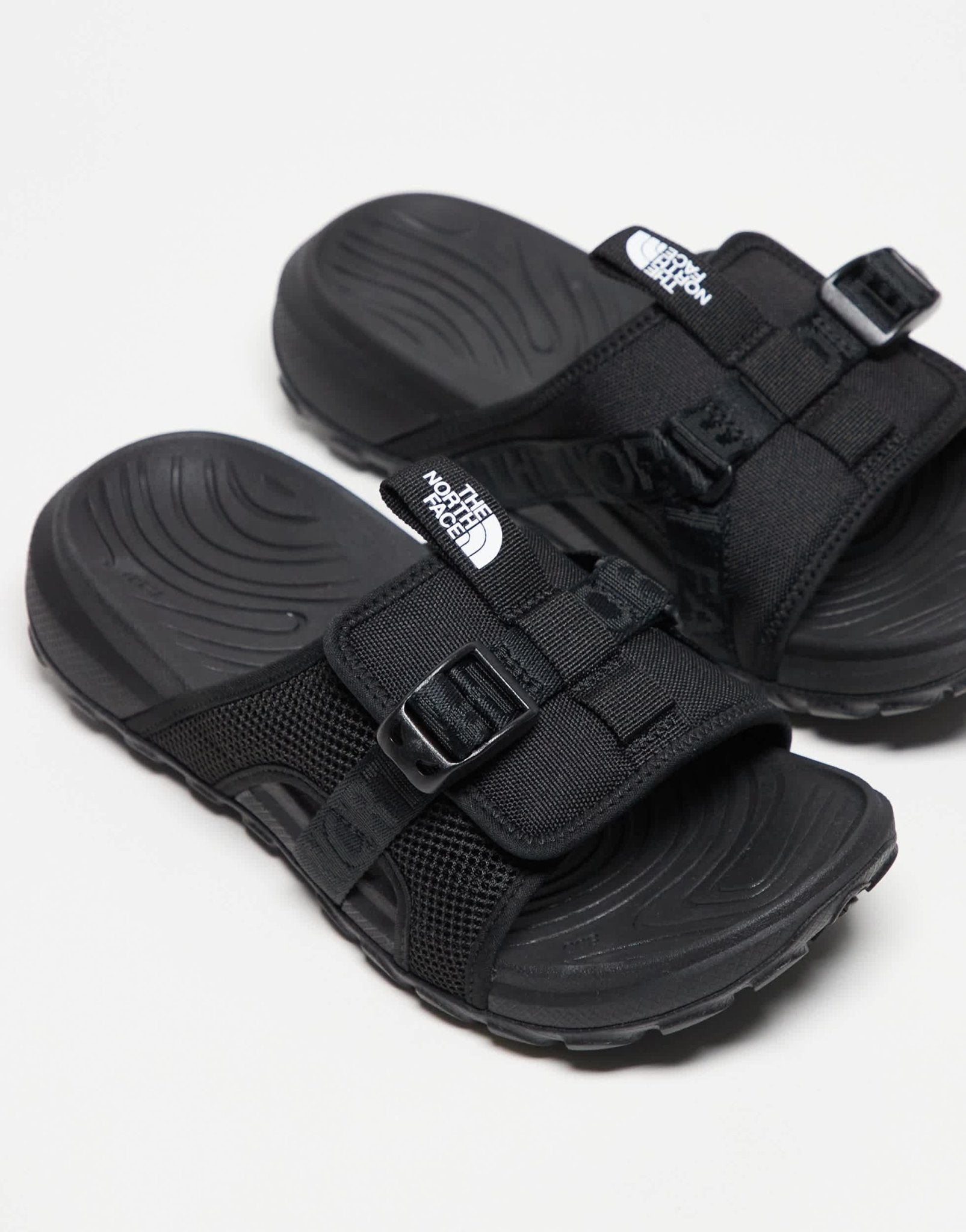 The North Face Explore Camp chunky slider in black - ASOS Sample Sale EU Store