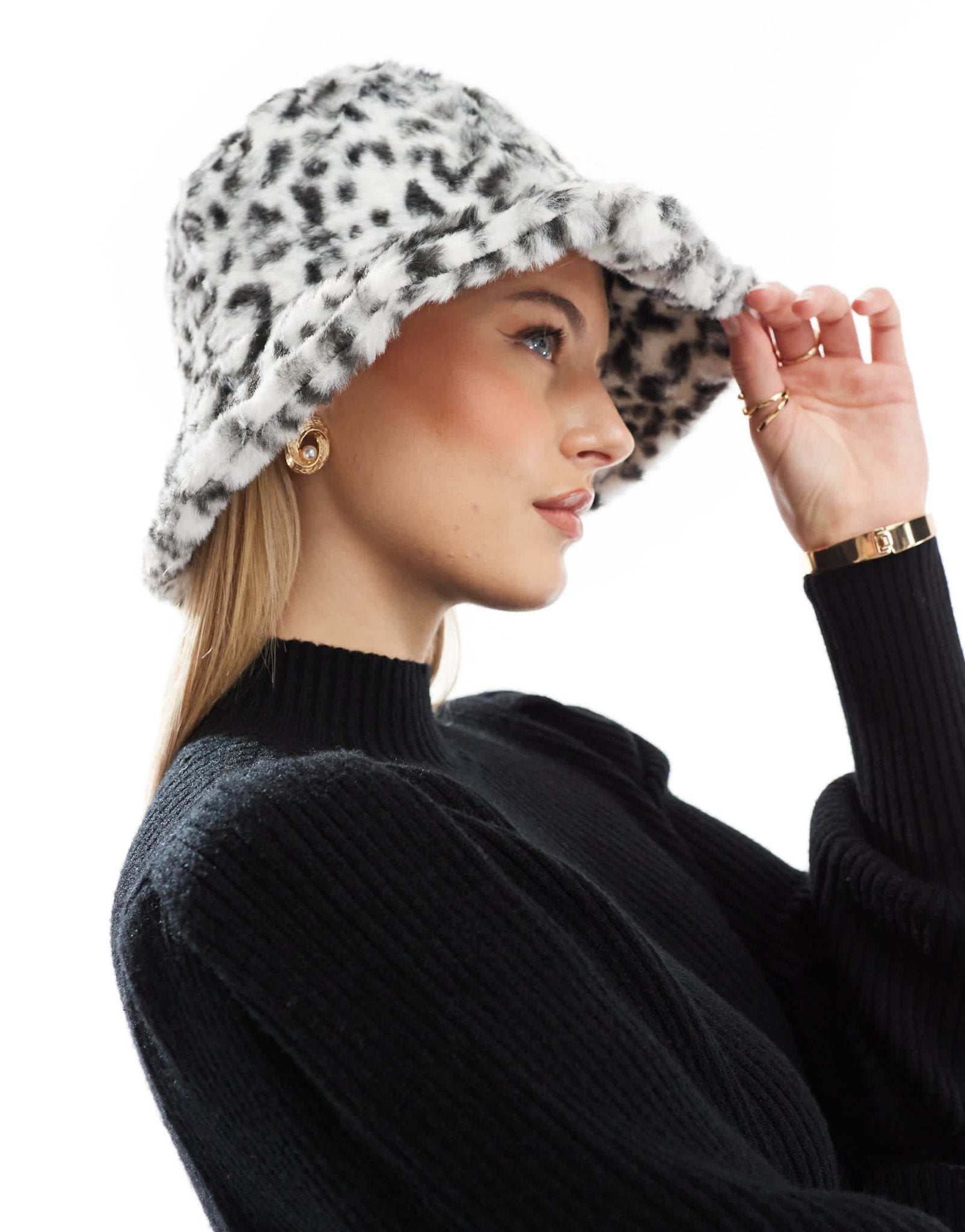 Threadbare faux fur leopard print bucket hat - ASOS Sample Sale EU Store