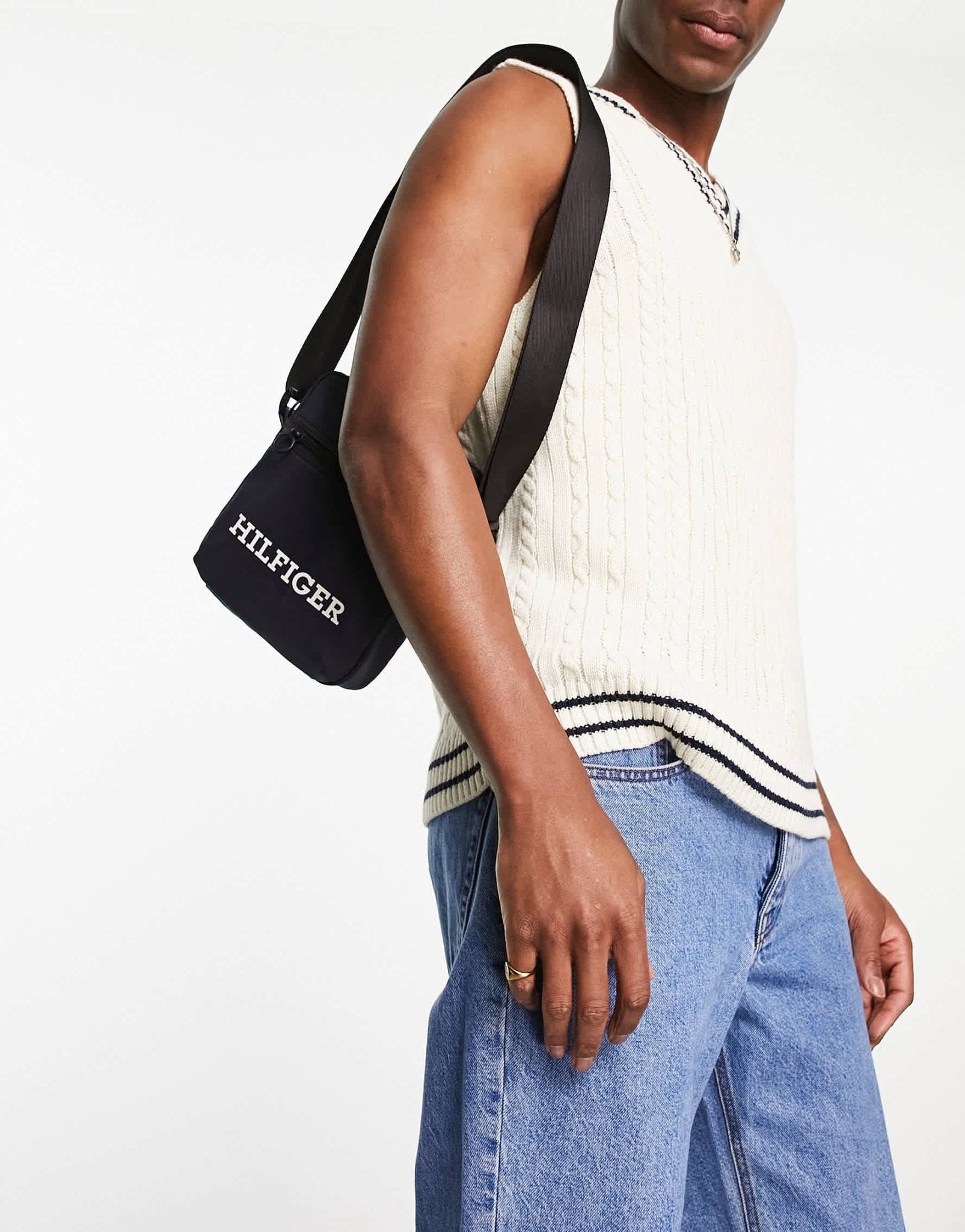 Tommy Hilfiger mini reporter bag in blue - ASOS Sample Sale EU Store