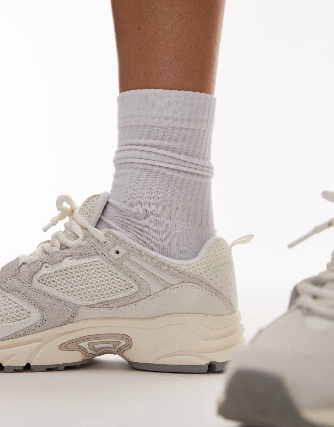 Tommy Jeans Archive 97 trainers in cream - ASOS Sample Sale EU Store