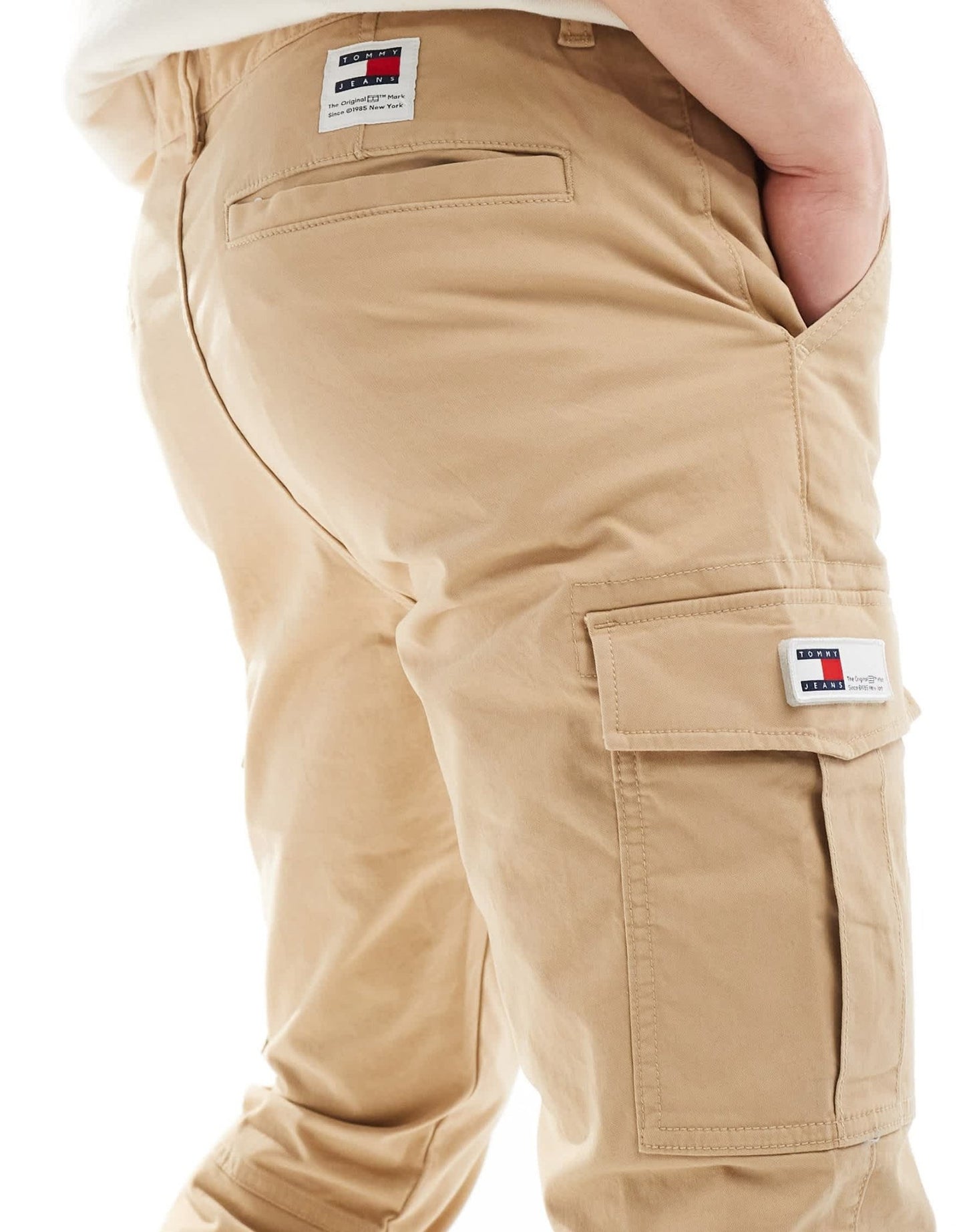 Tommy Jeans Austin cargo trousers in sand - ASOS Sample Sale EU Store