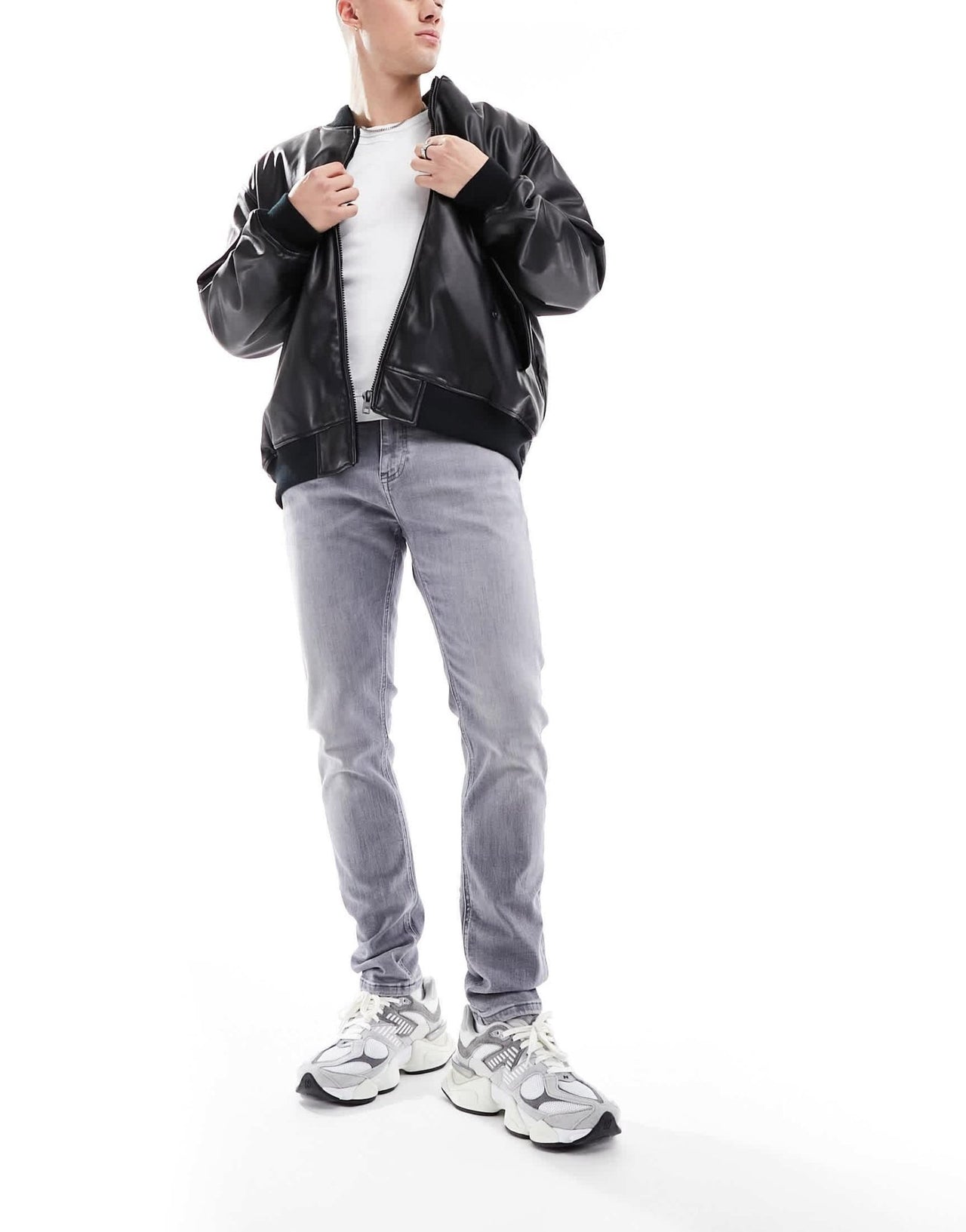 Tommy Jeans Austin slim tapered jeans in black - ASOS Sample Sale EU Store