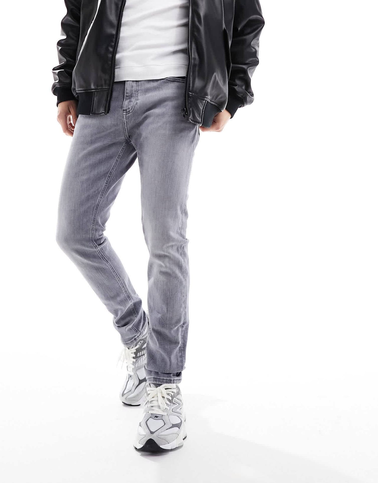 Tommy Jeans Austin slim tapered jeans in black - ASOS Sample Sale EU Store