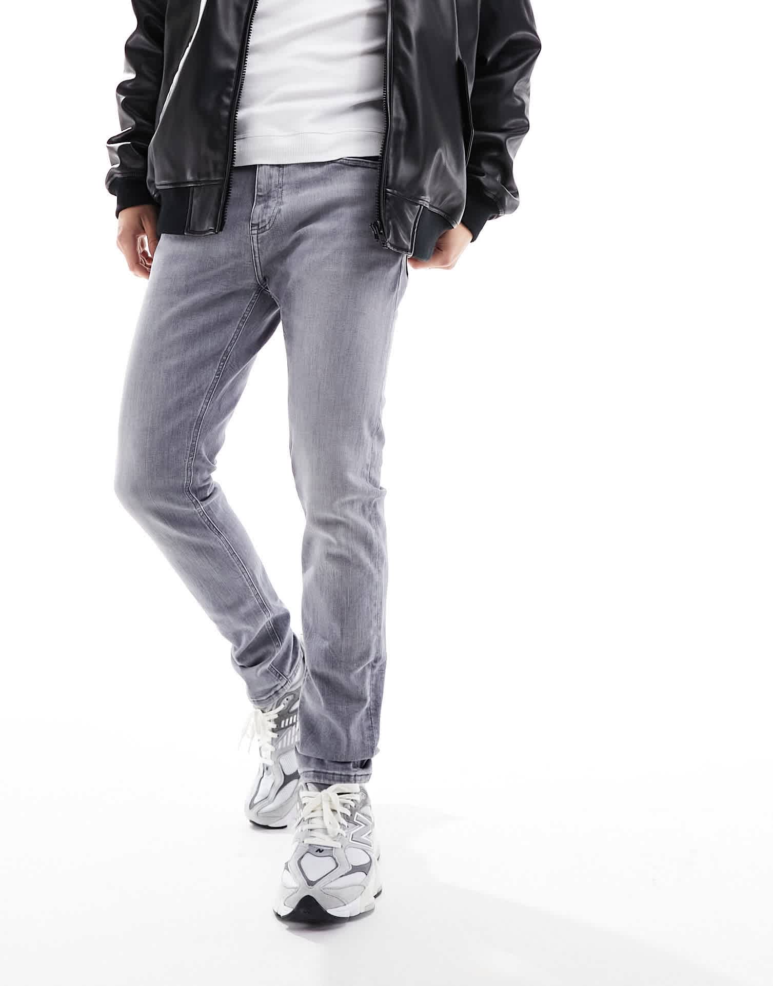 Tommy Jeans Austin slim tapered jeans in black - ASOS Sample Sale EU Store