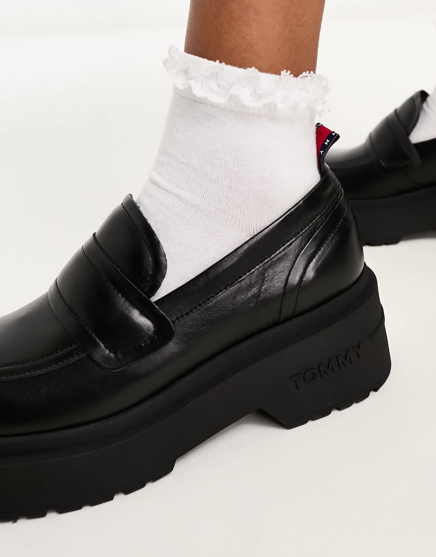 Tommy Jeans Ava loafers in black - ASOS Sample Sale EU Store