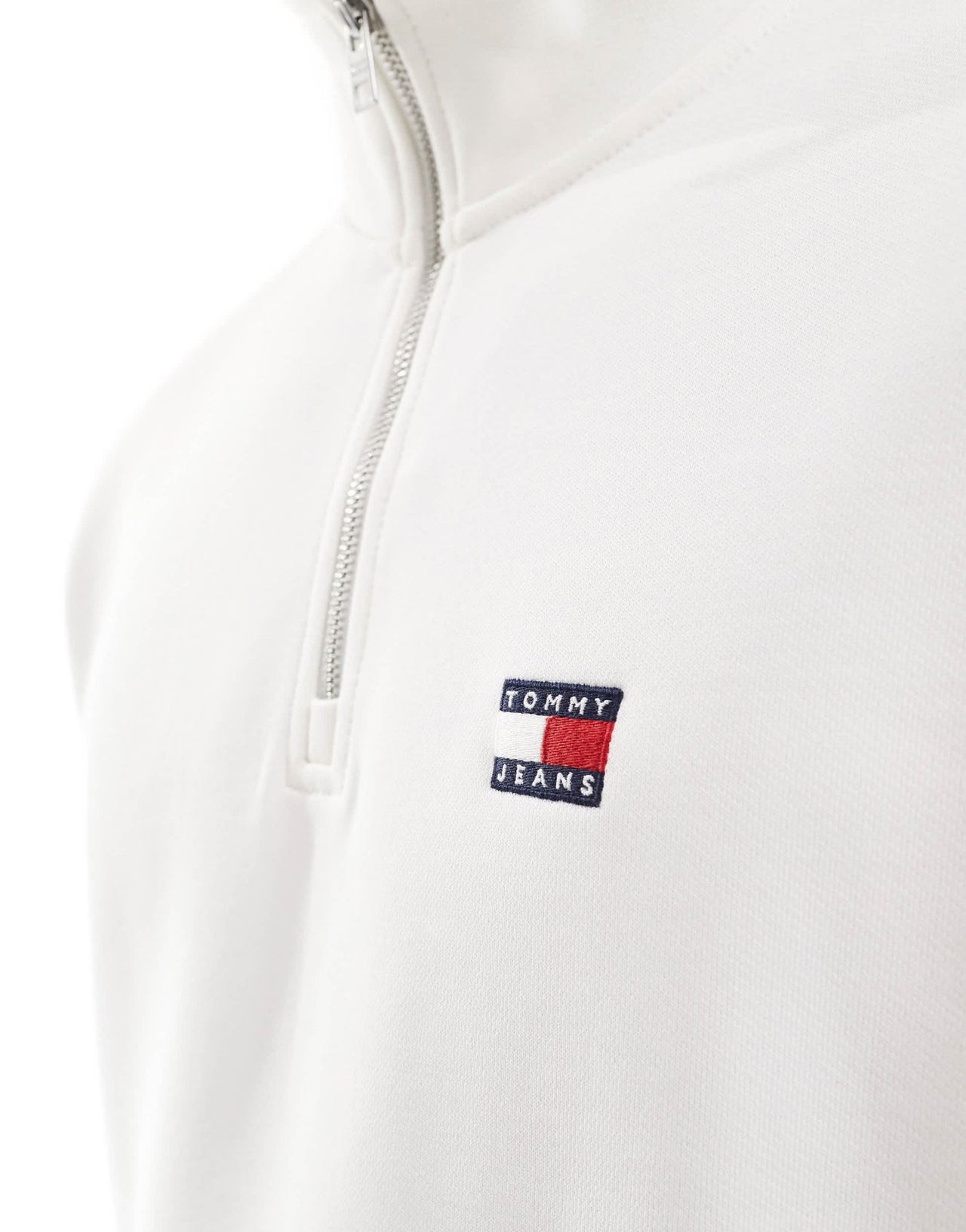 Tommy Jeans badge logo 1/4 zip sweatshirt in white - ASOS Sample Sale EU Store