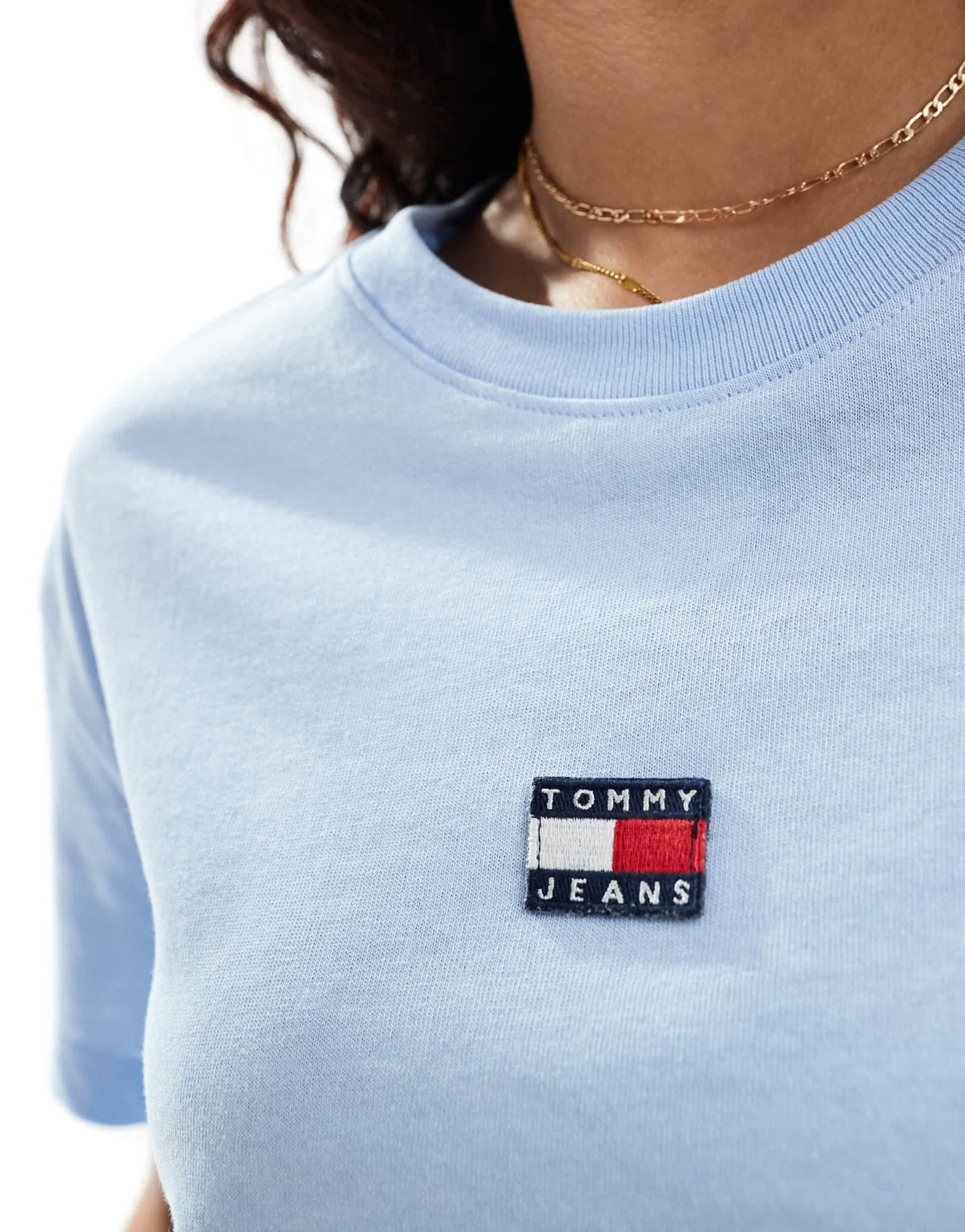 Tommy Jeans badge logo t-shirt in baby blue - ASOS Sample Sale EU Store